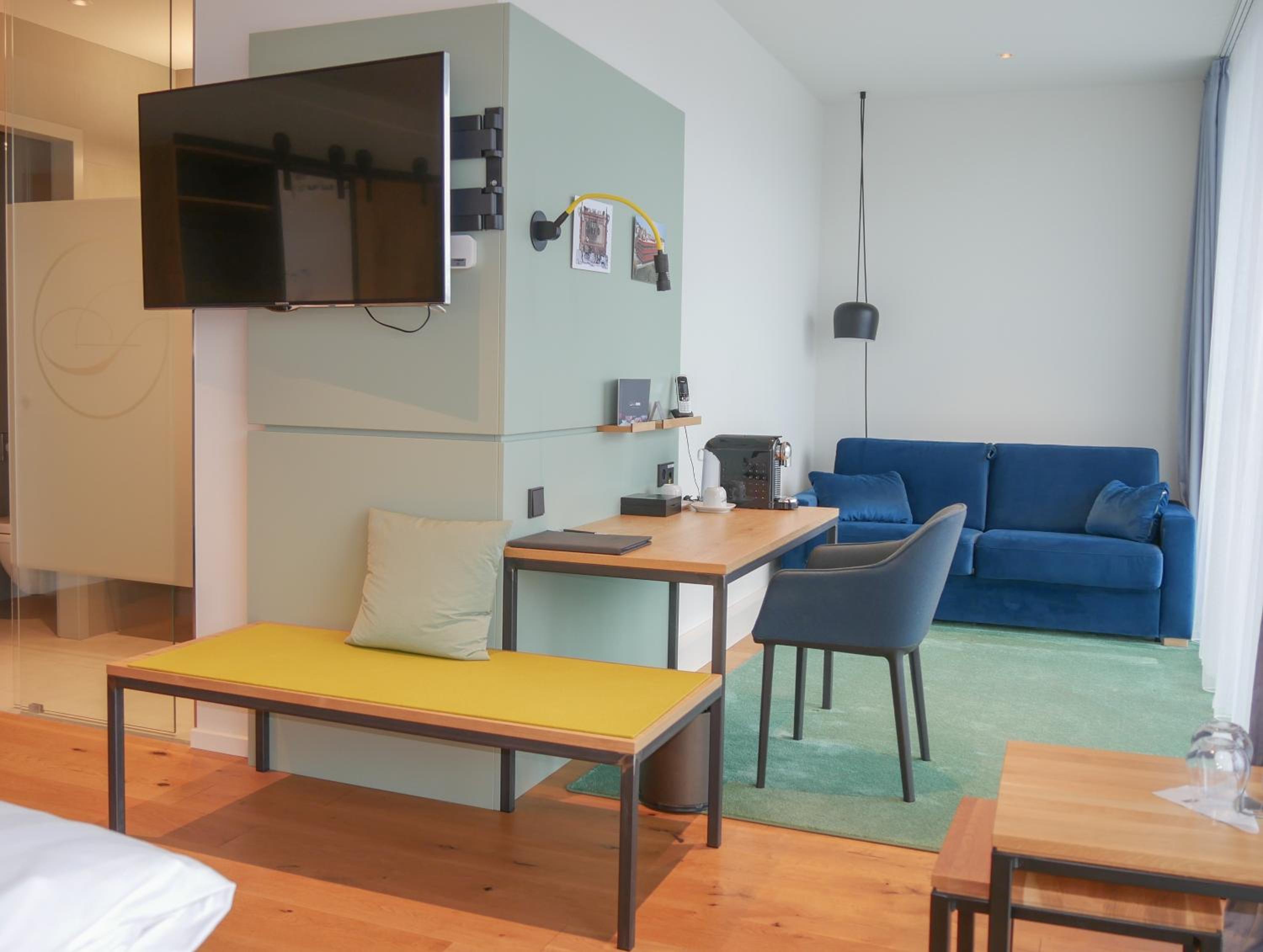 Deluxe Double or Twin Room with Balcony photo 2