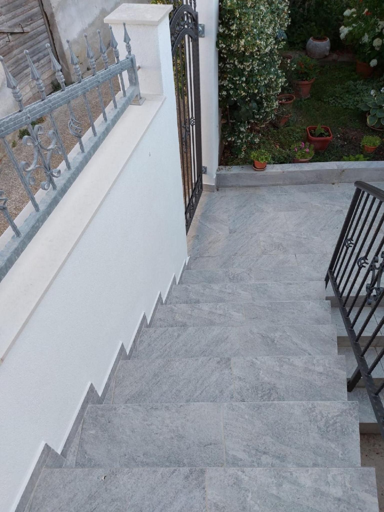 One Bedroom Apartment with Balcony and Sea View - Photo 23