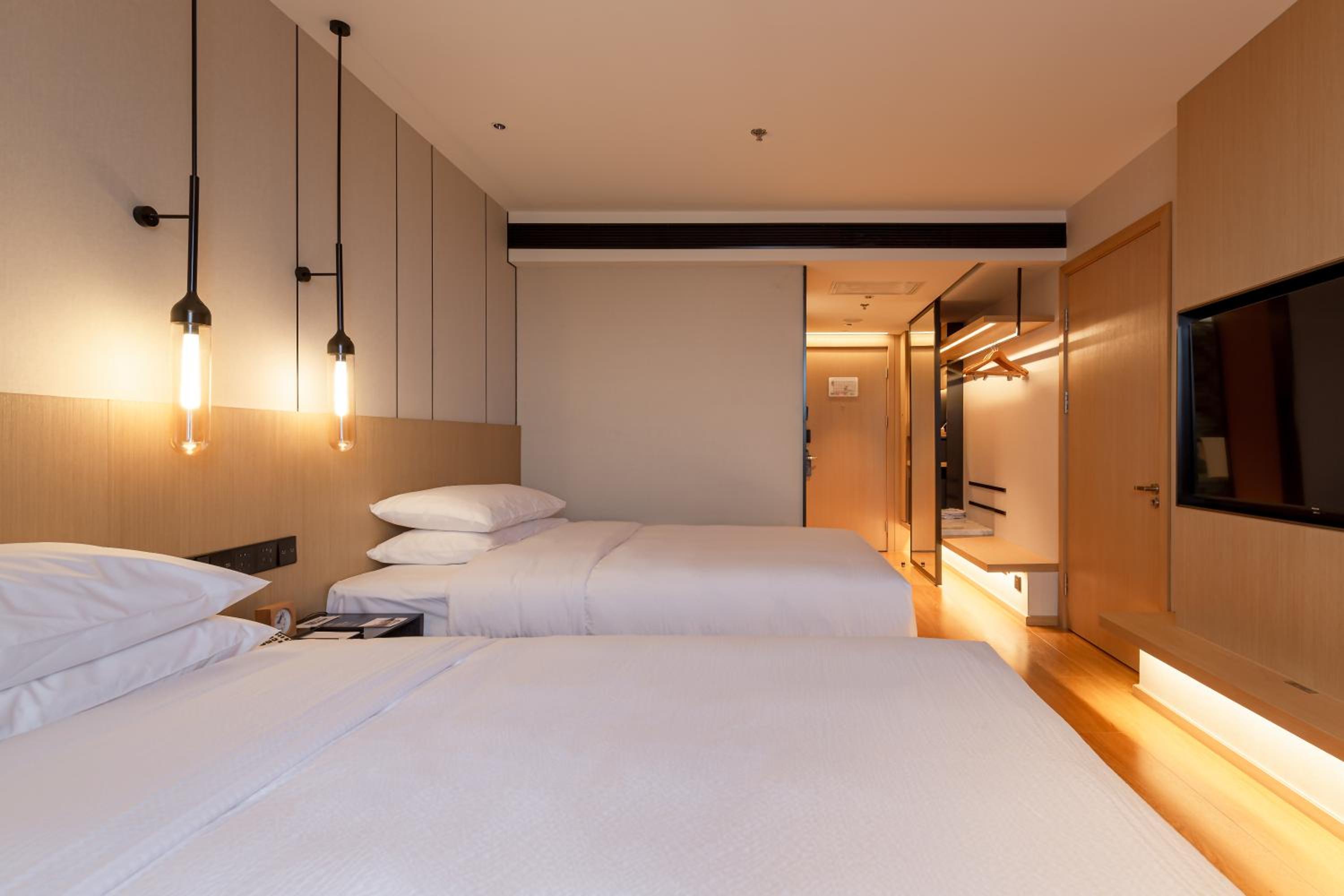 Premier Twin Room