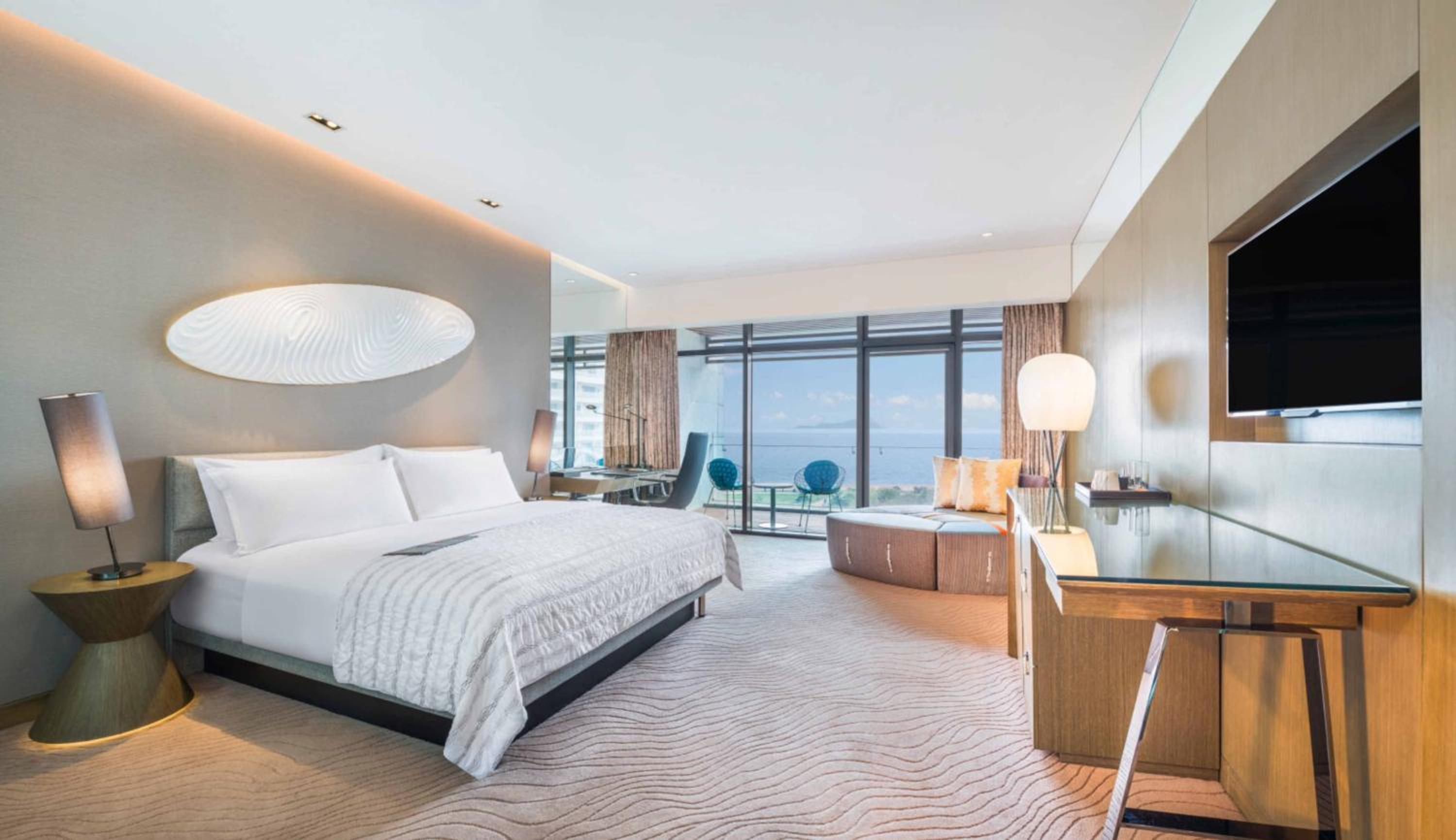 King Seaview Club Room, Guest room, King