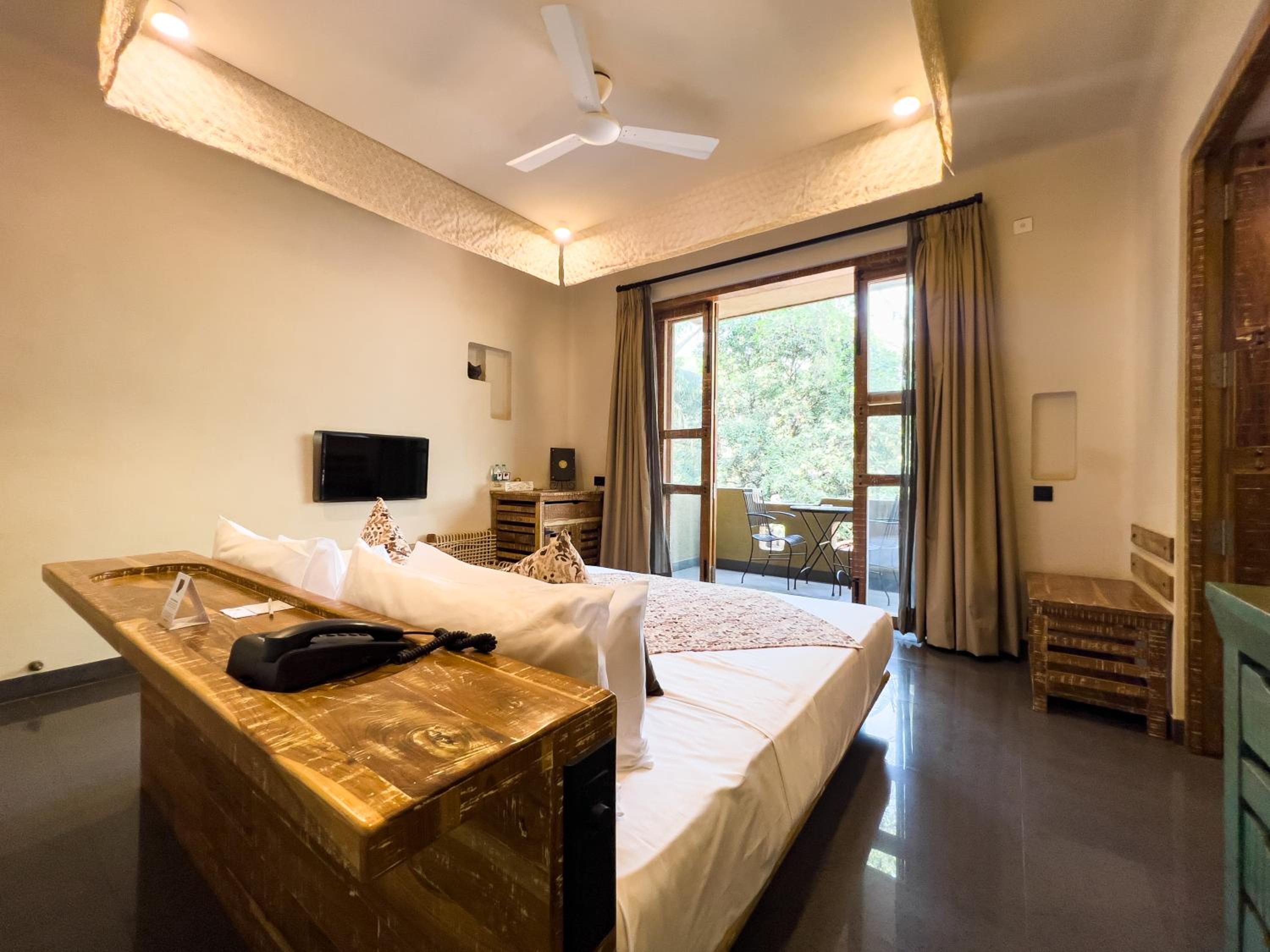 Premium Room with Balcony - Happy Hours with 2+1 offer on Beverages ( 4 to 7pm only) - Photo 10