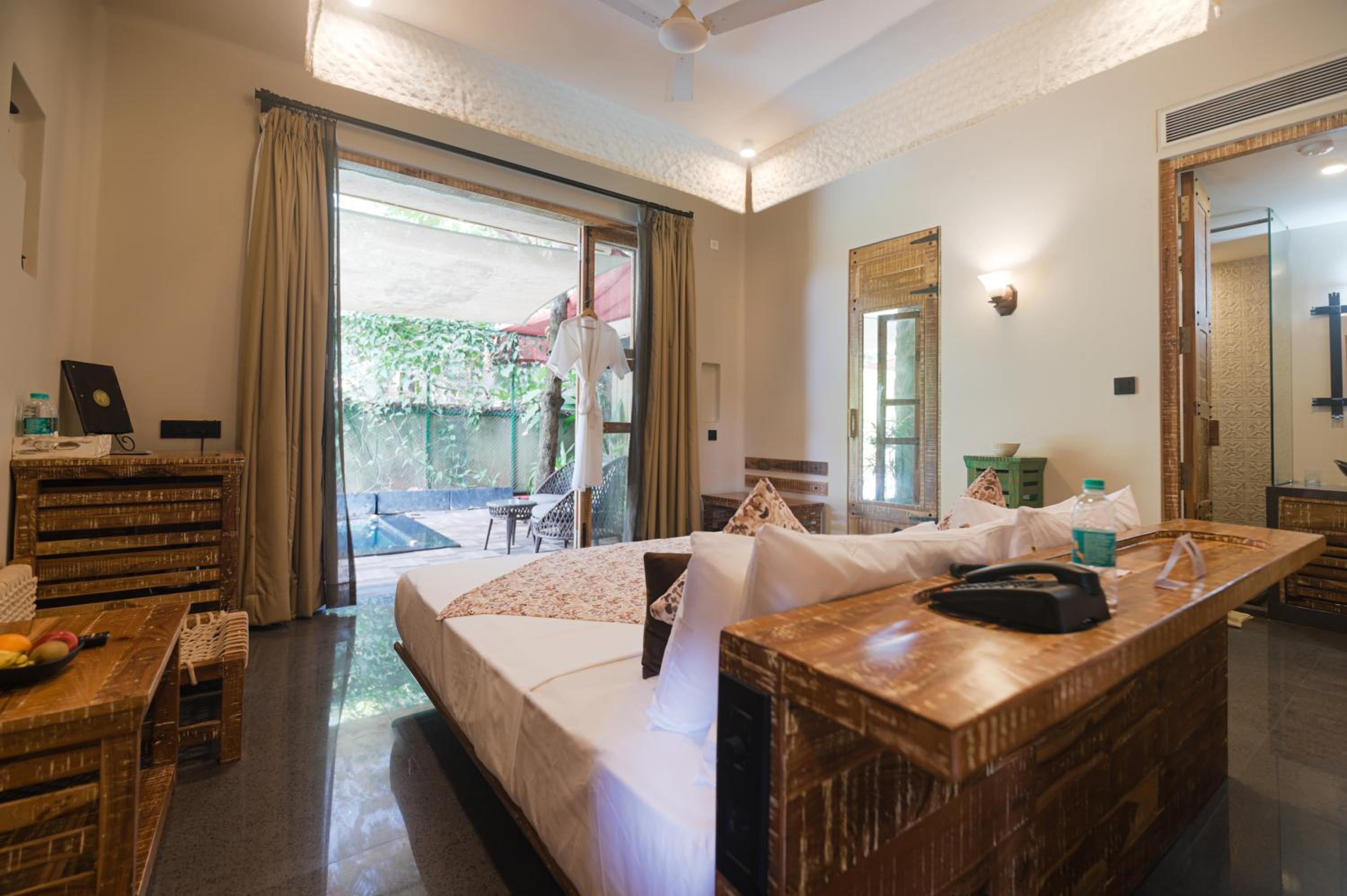 Lothal Suite - Private Pool and Deck - Happy Hours with 2+1 offer on Beverages ( 4 to 7pm only) - Photo 17