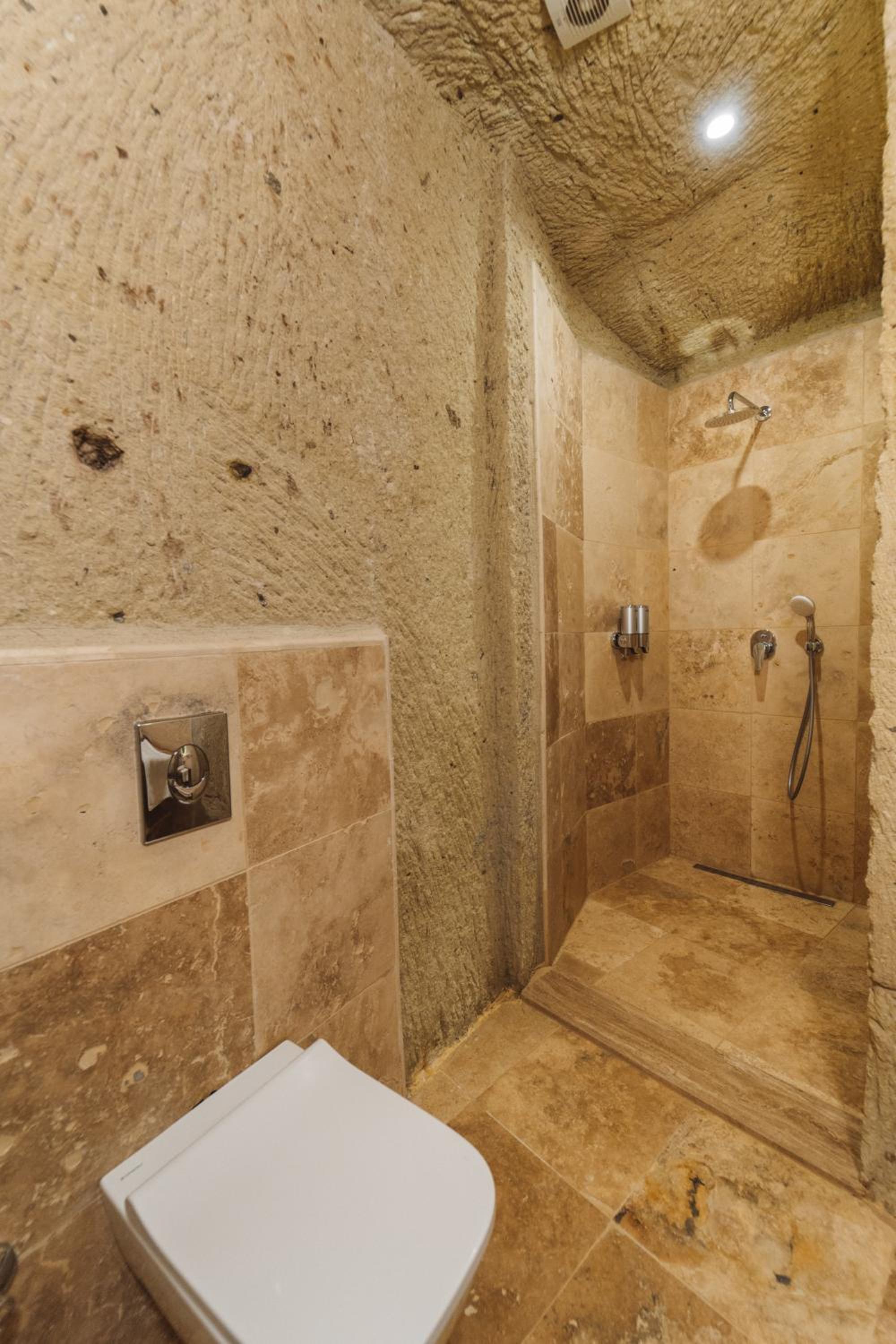 Deluxe Double Room with Shower photo 3
