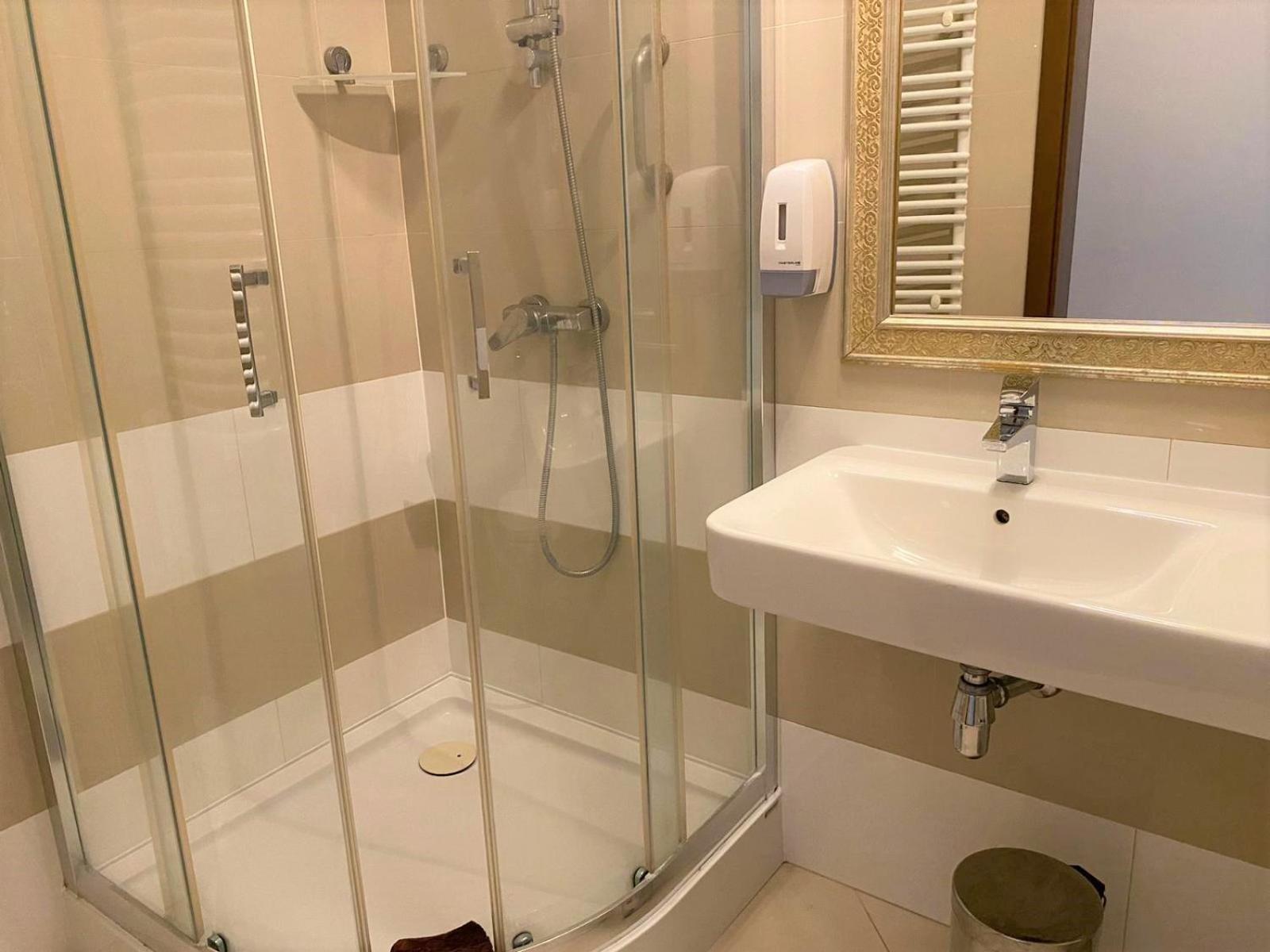 Single Room photo 3