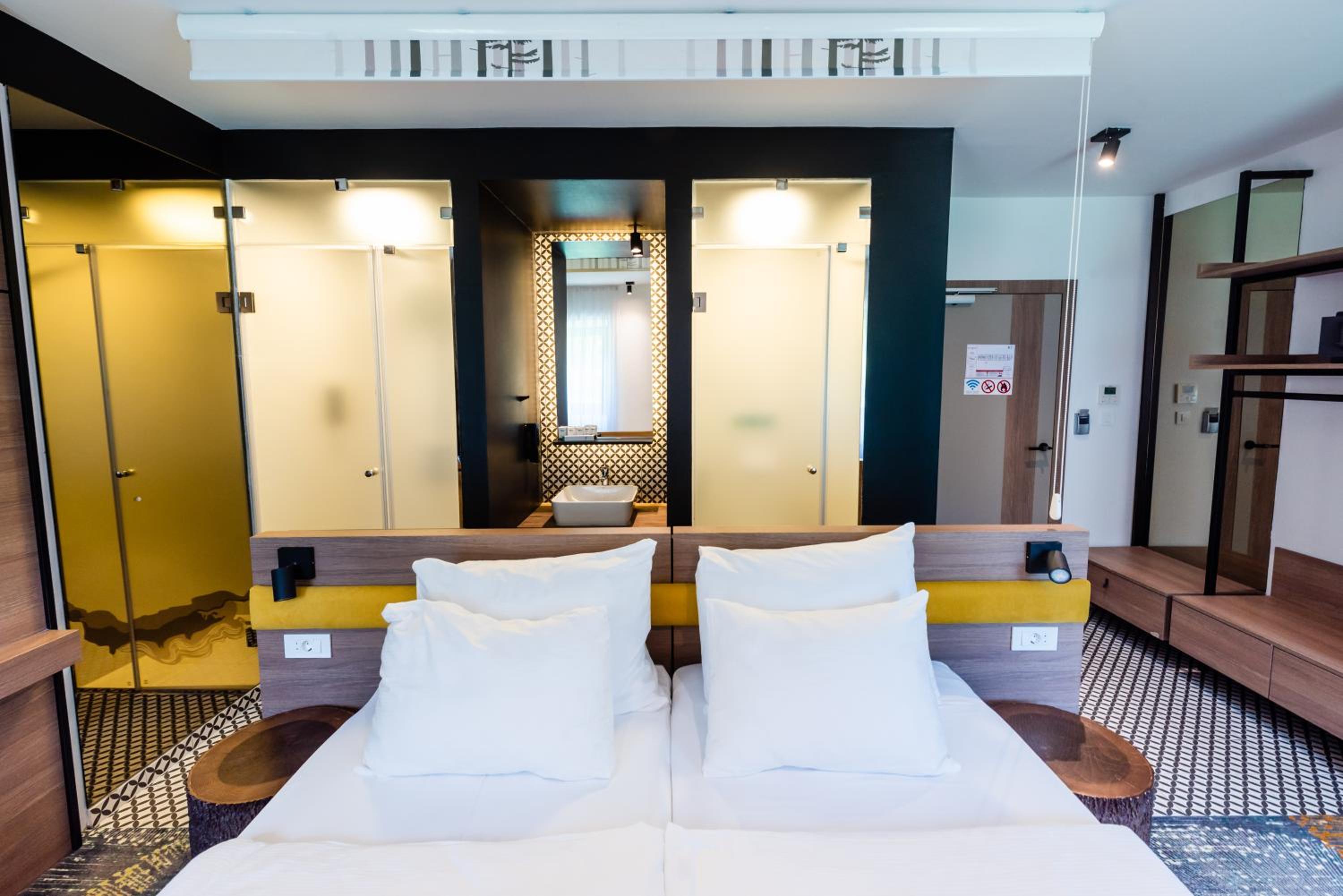 Deluxe Double or Twin Room with Garden View - Photo 2