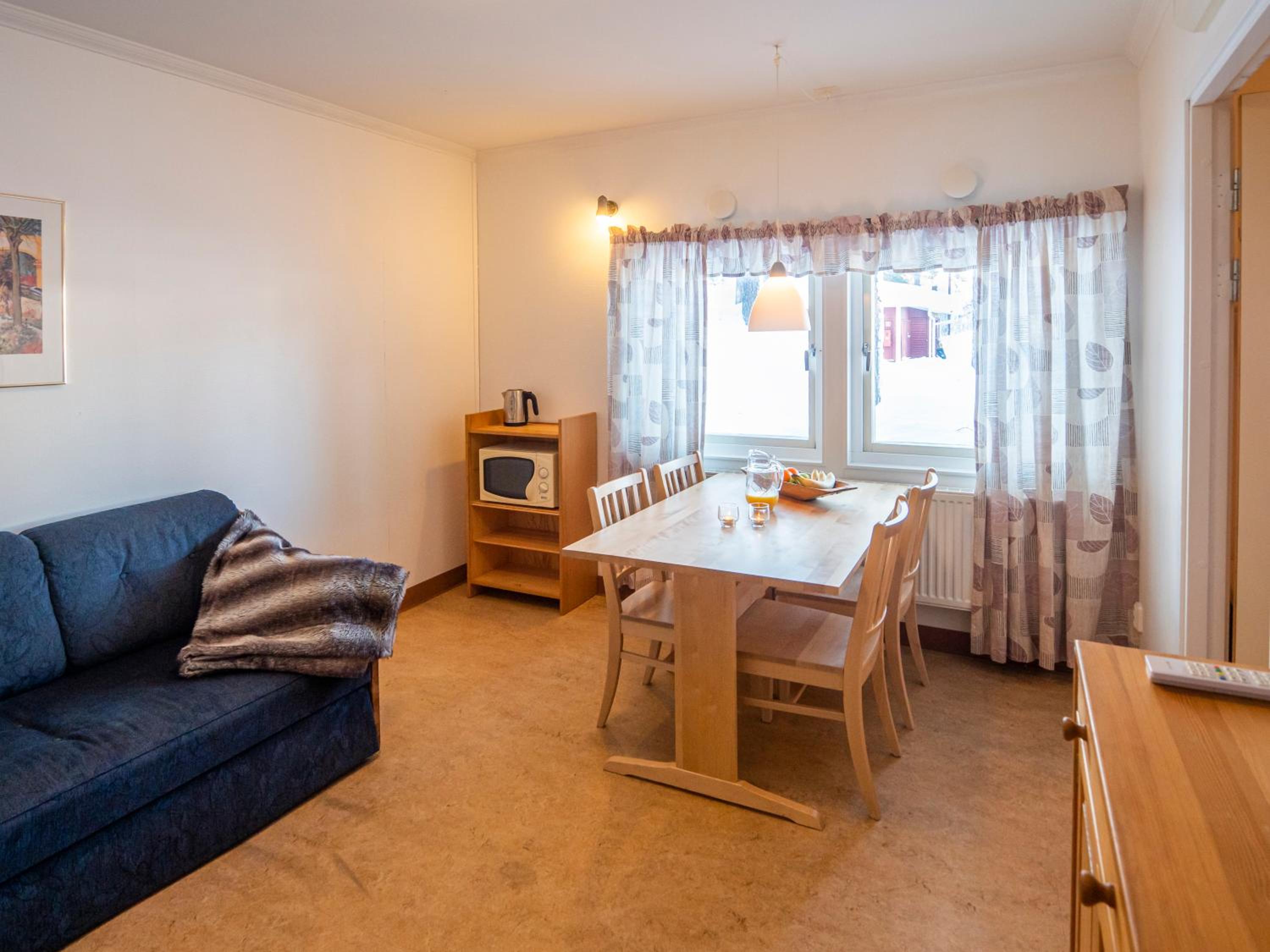 One-Bedroom Apartment - Photo 12