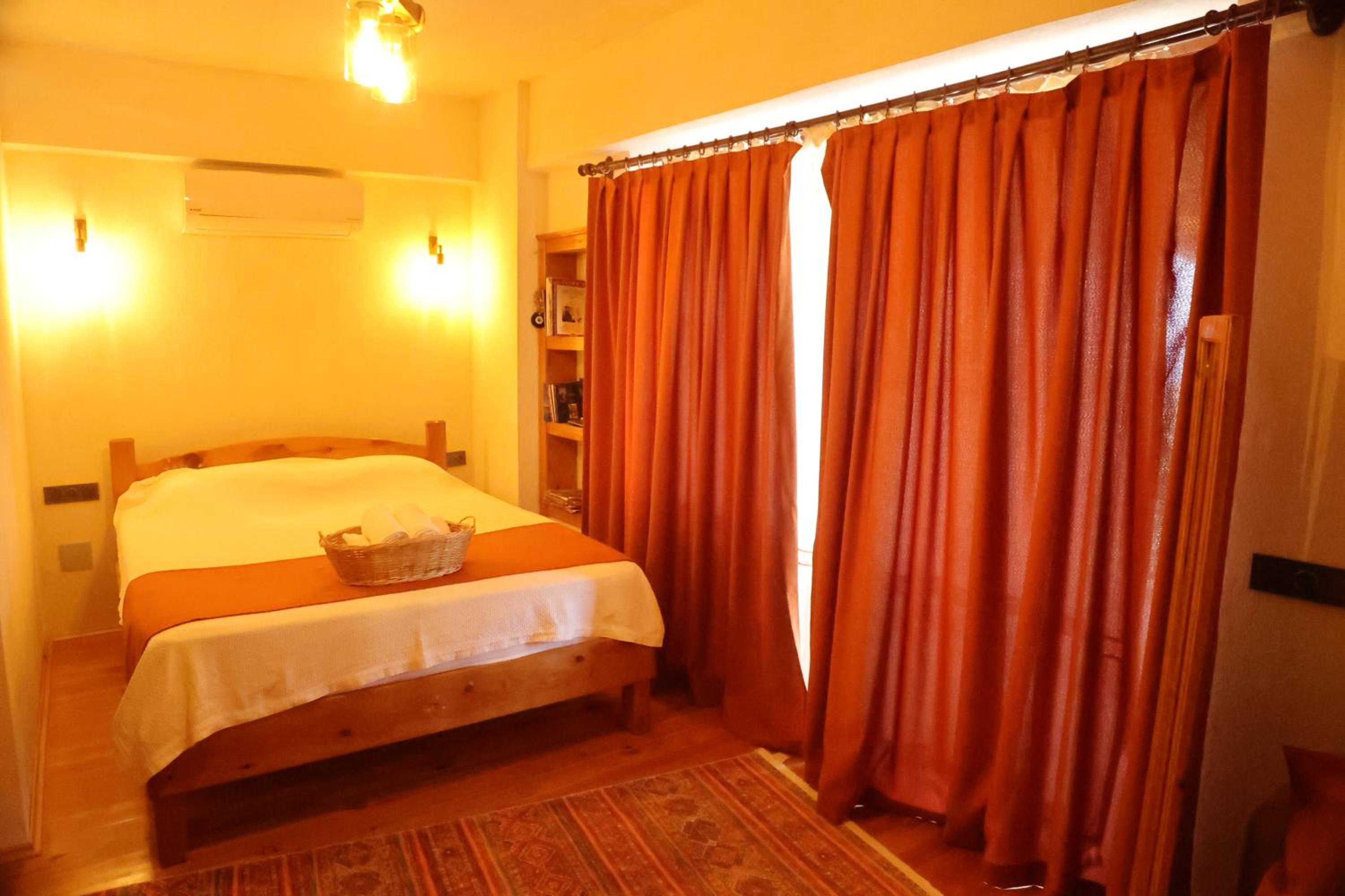 Double Room with Balcony and Sea View