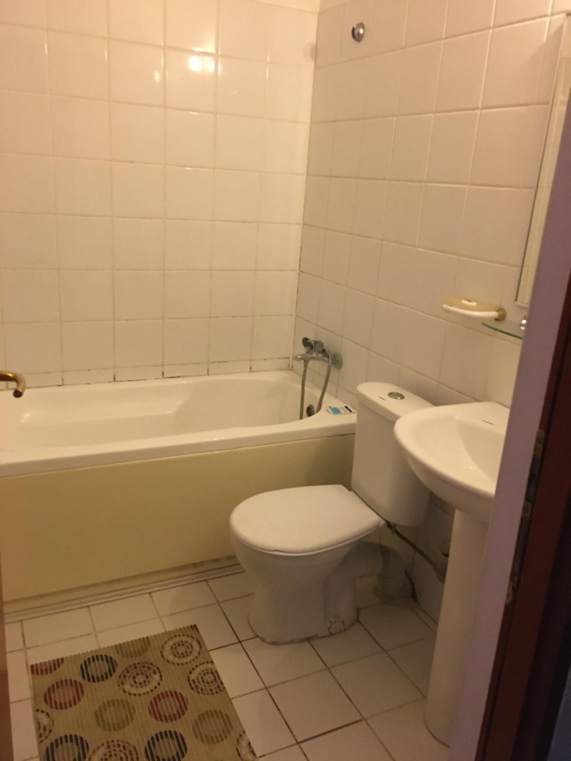 Double Room with Private Bathroom - Photo 5