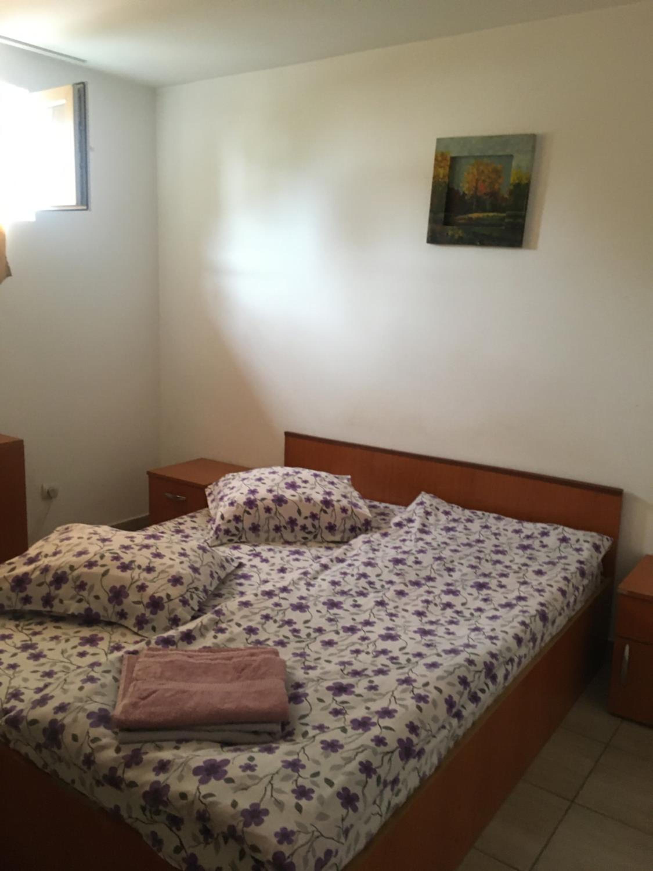 Double Room with Private Bathroom - Photo 6