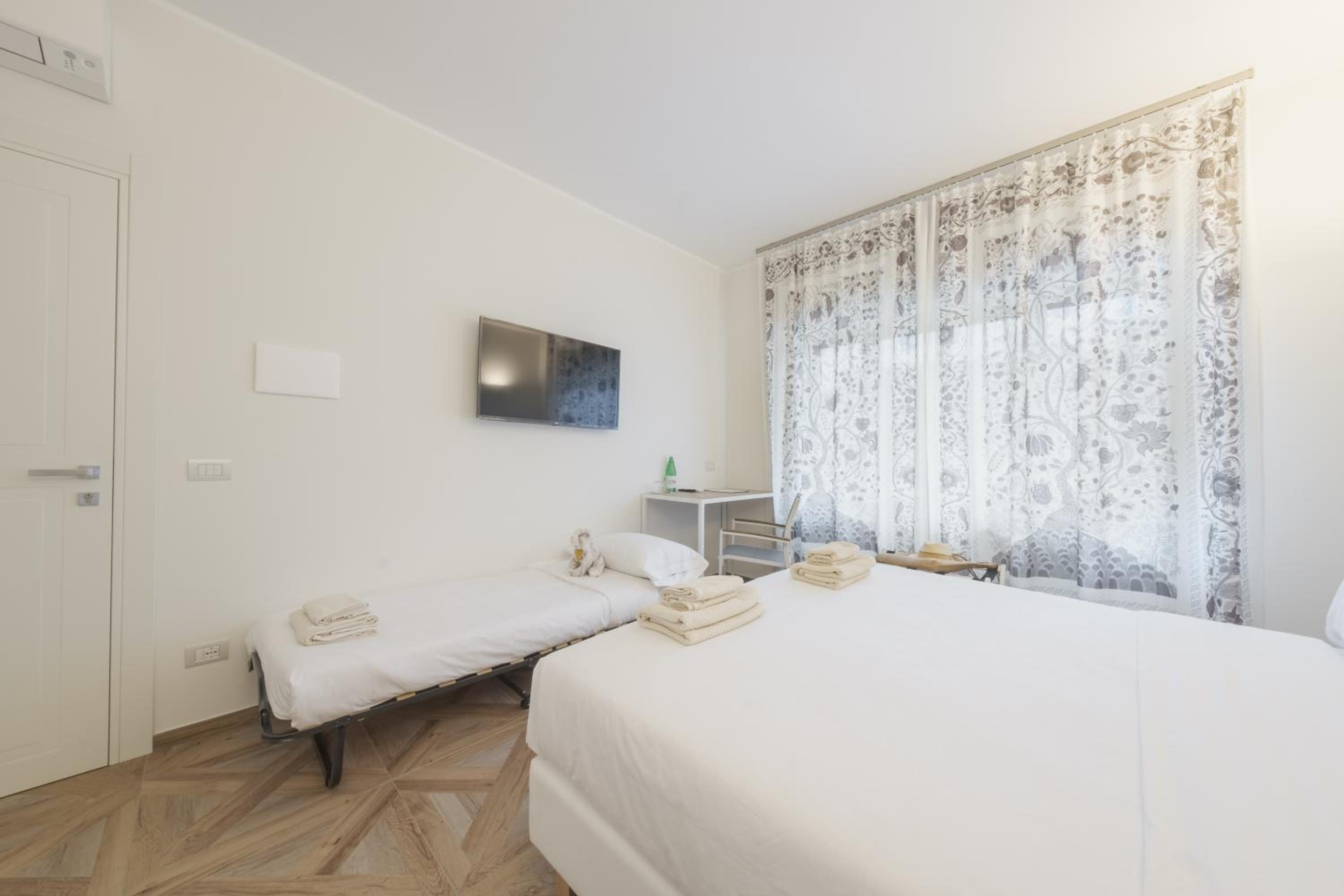 Double or Twin Room with Extra Bed photo 1