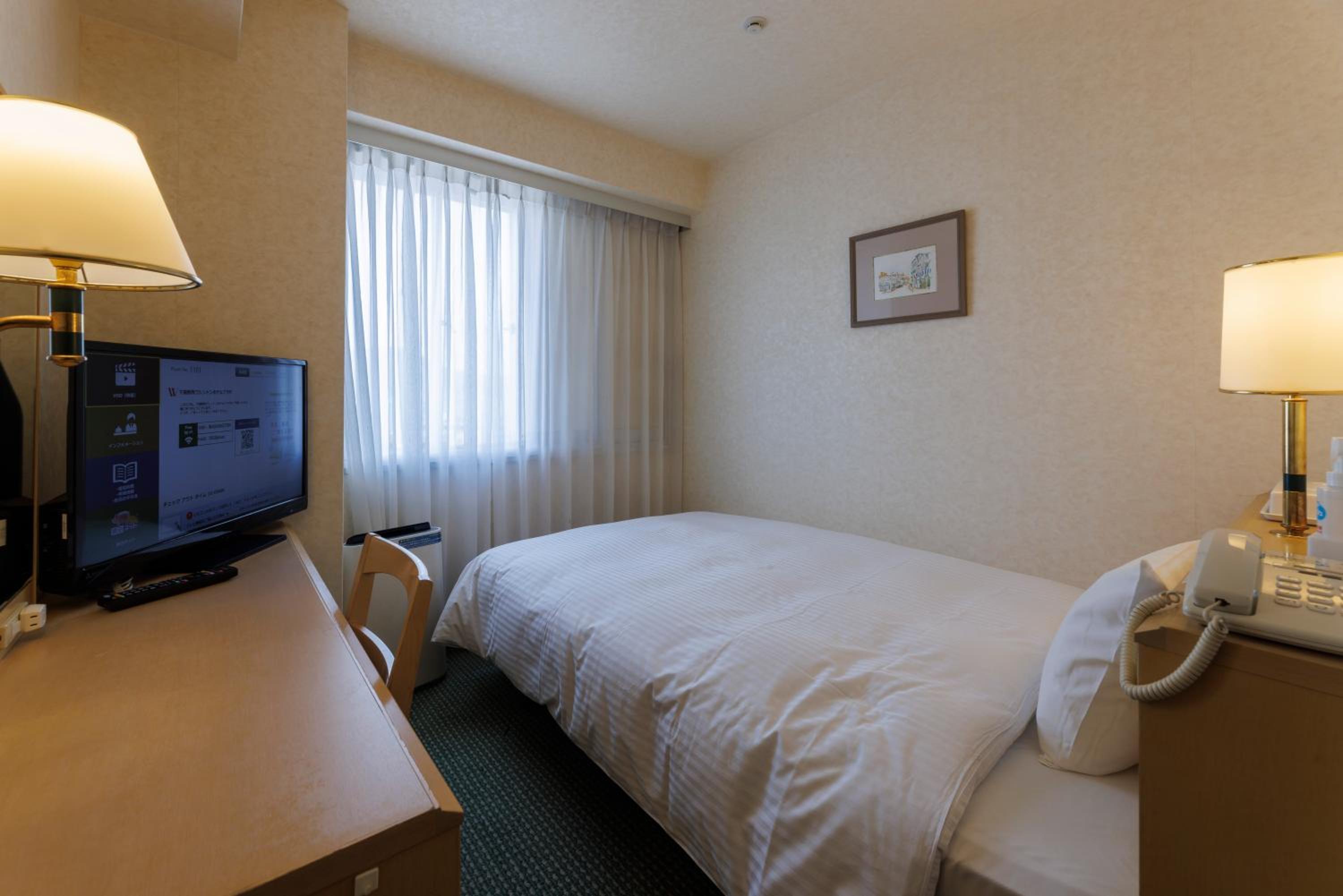 Single Room - Smoking - Photo 5