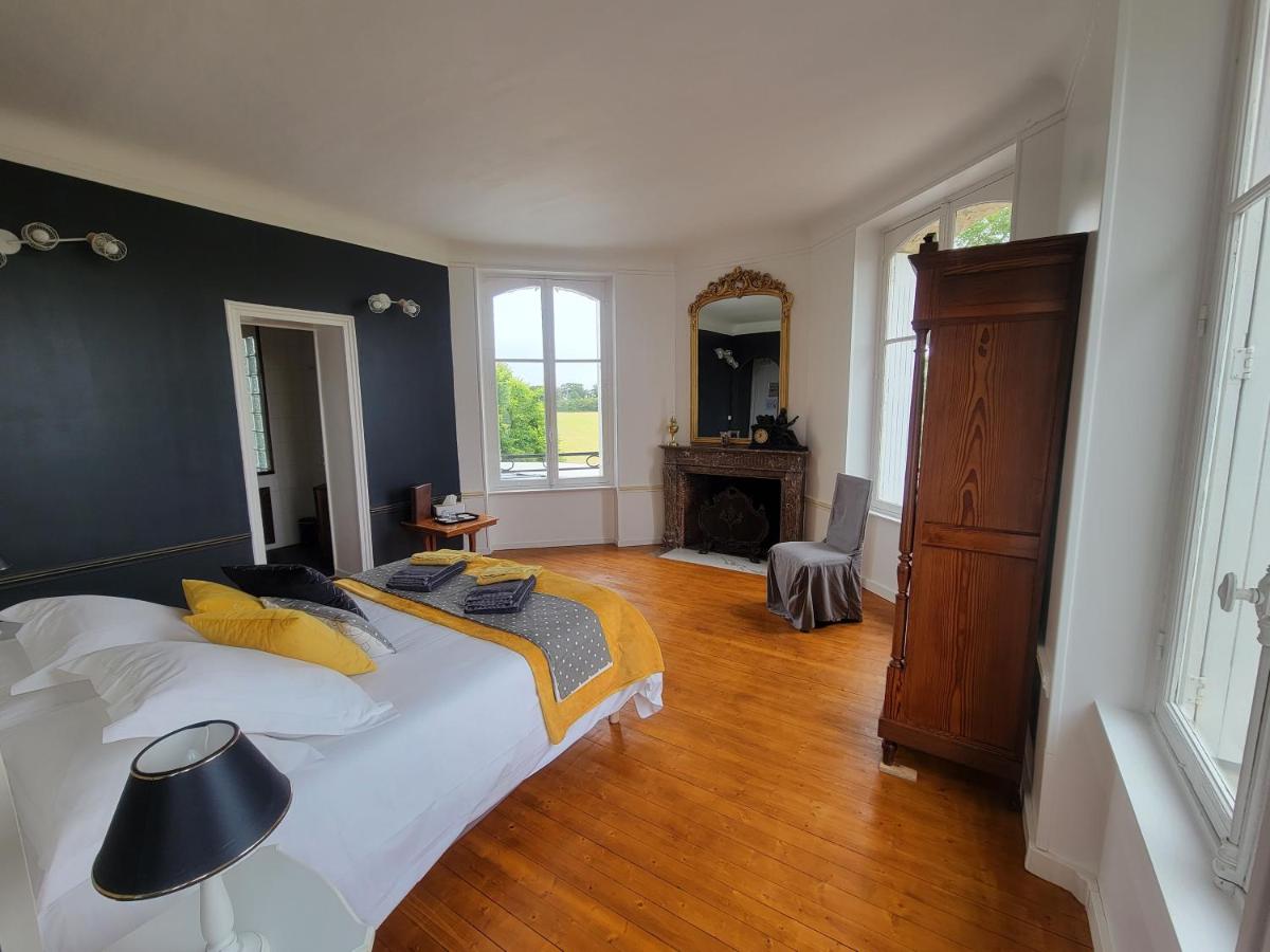 Family Room photo 2