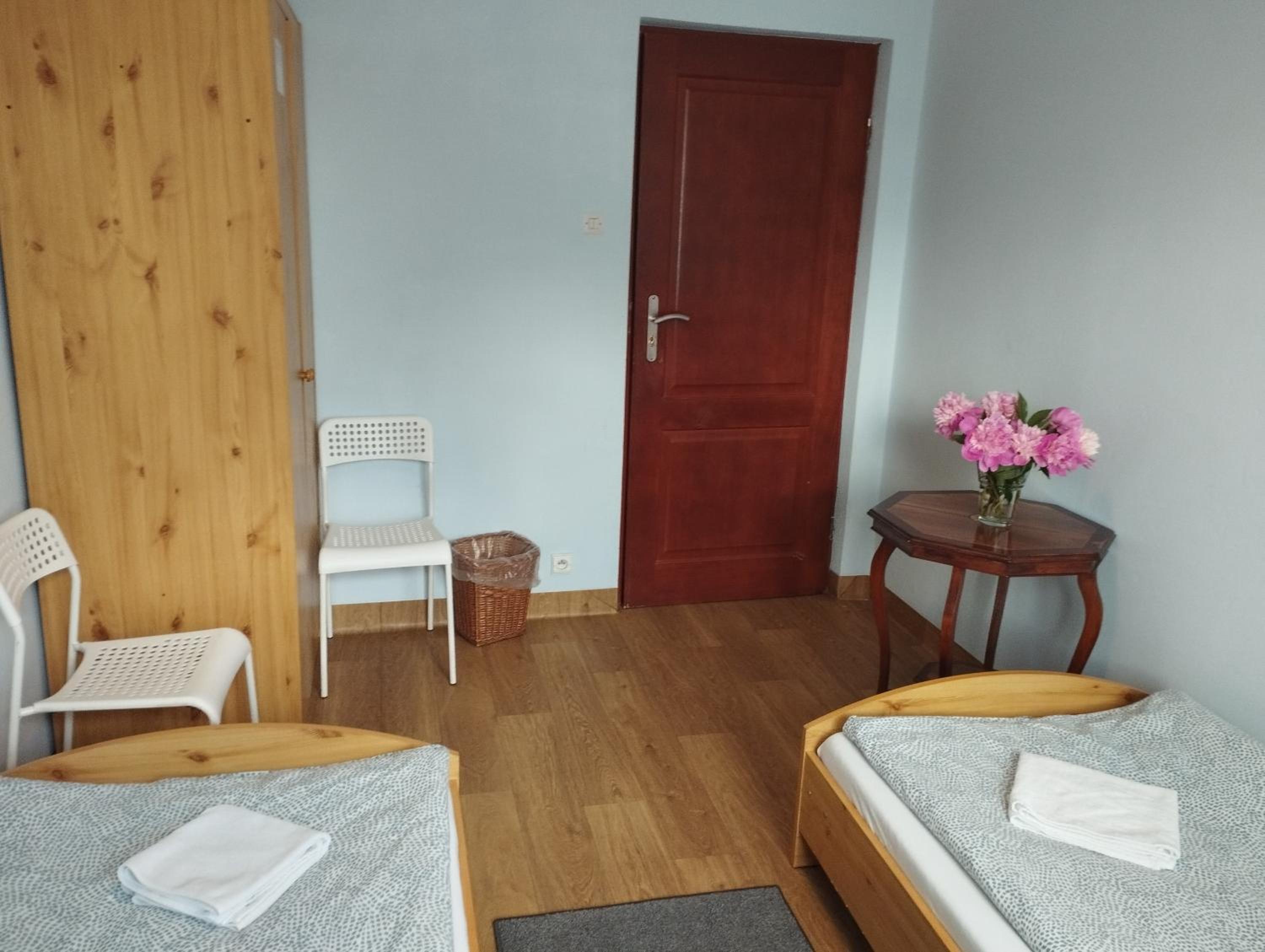 Small Double Room - Photo 4