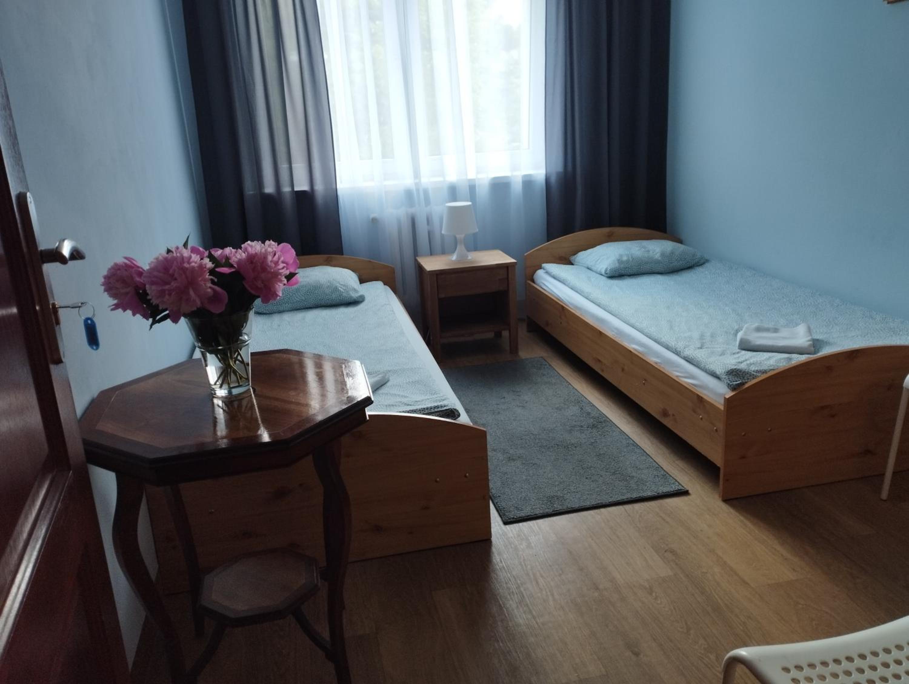 Small Double Room - Photo 2