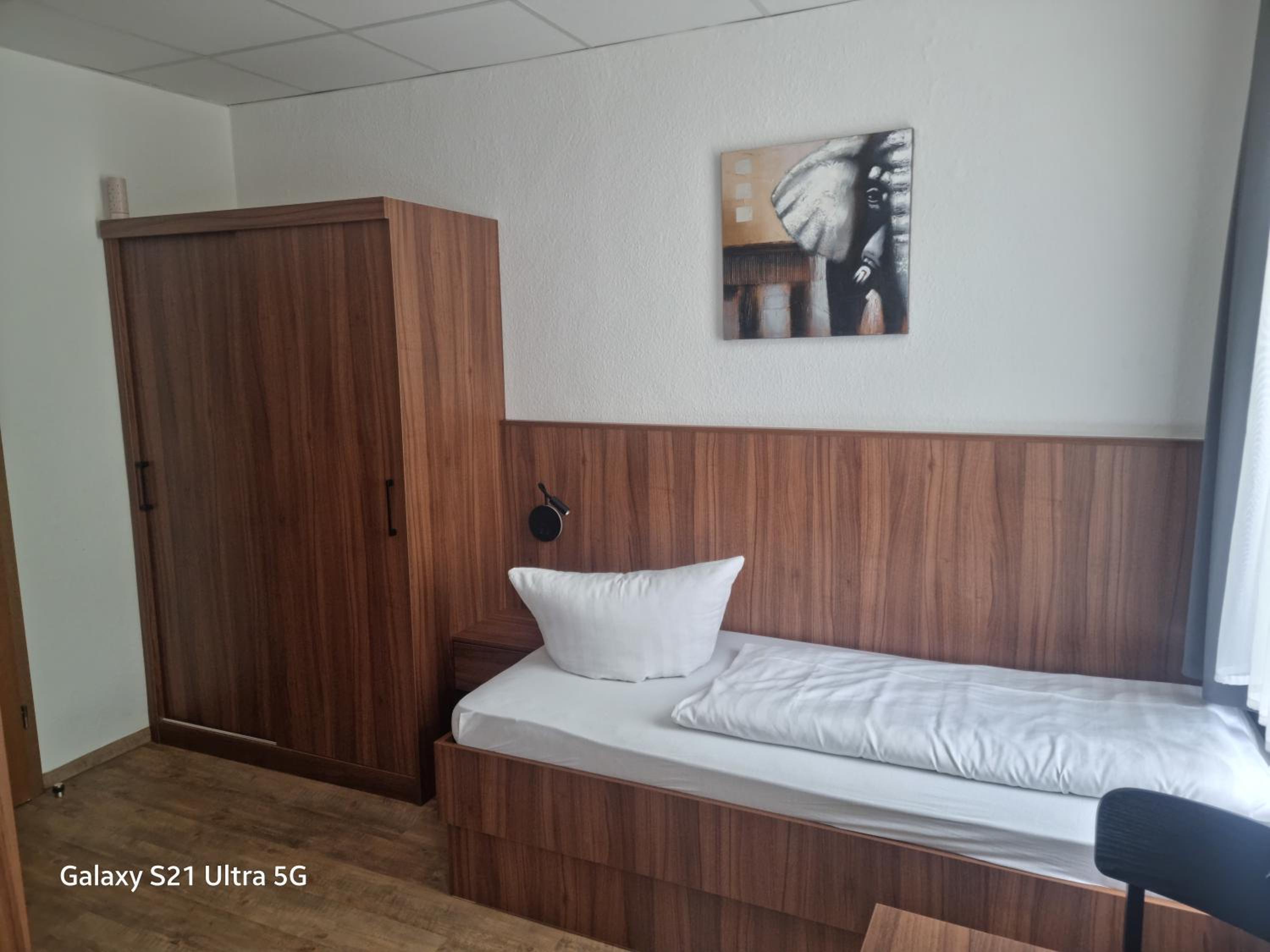 Standard Twin Room photo 1