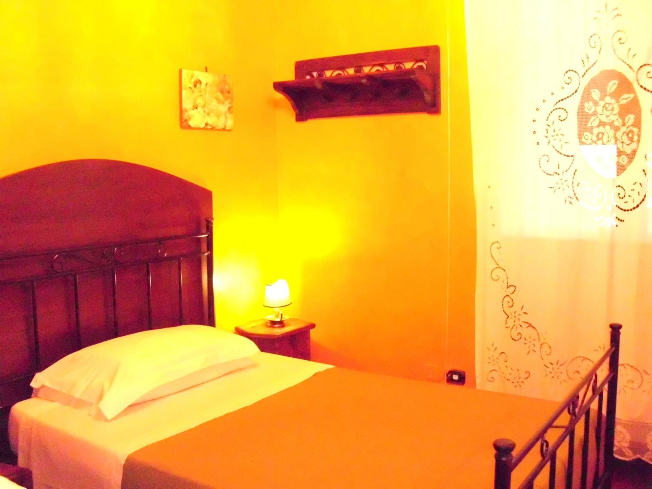 Single Room With Private External Bathroom photo 2