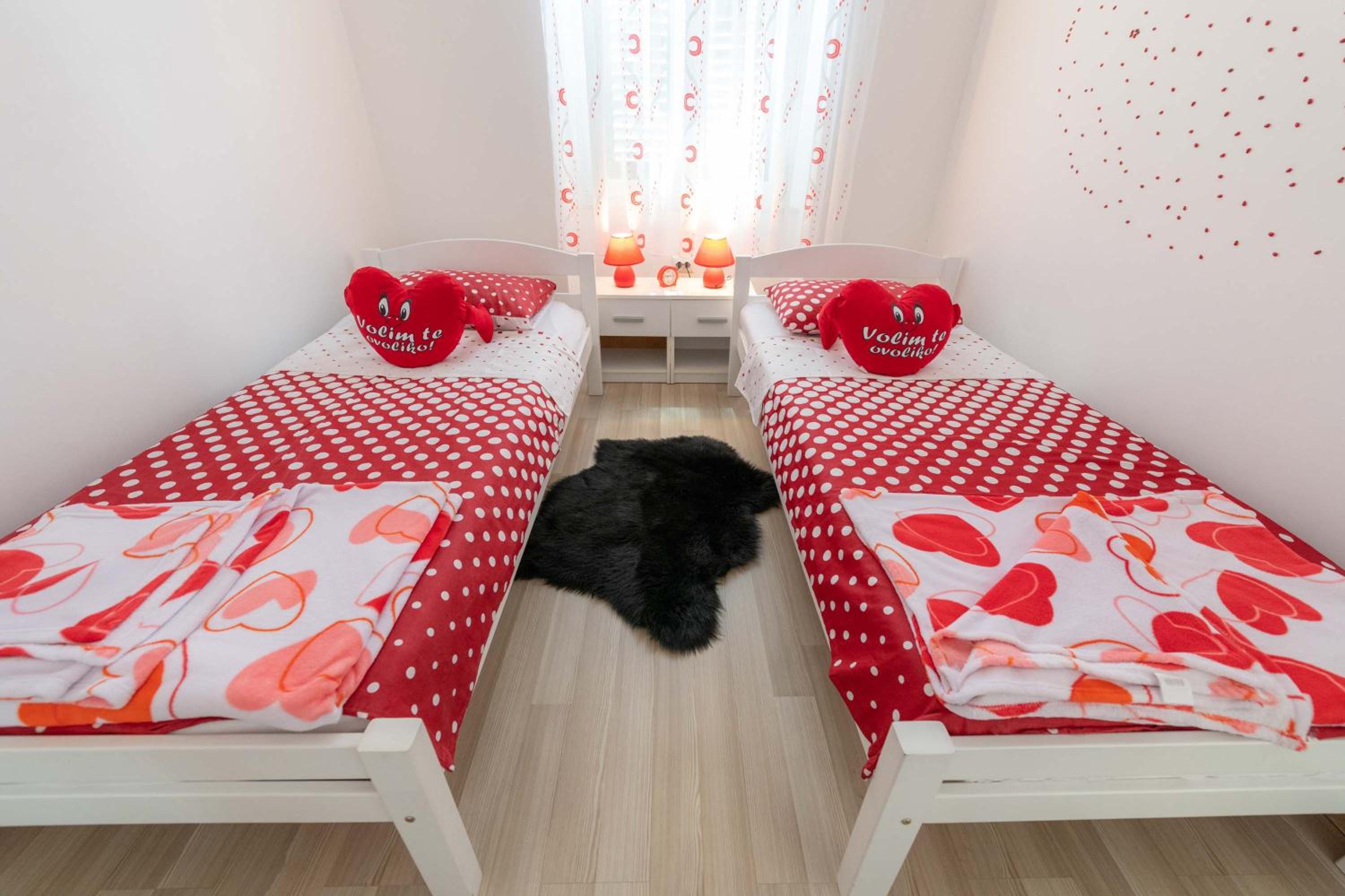 Apartment - Photo 9
