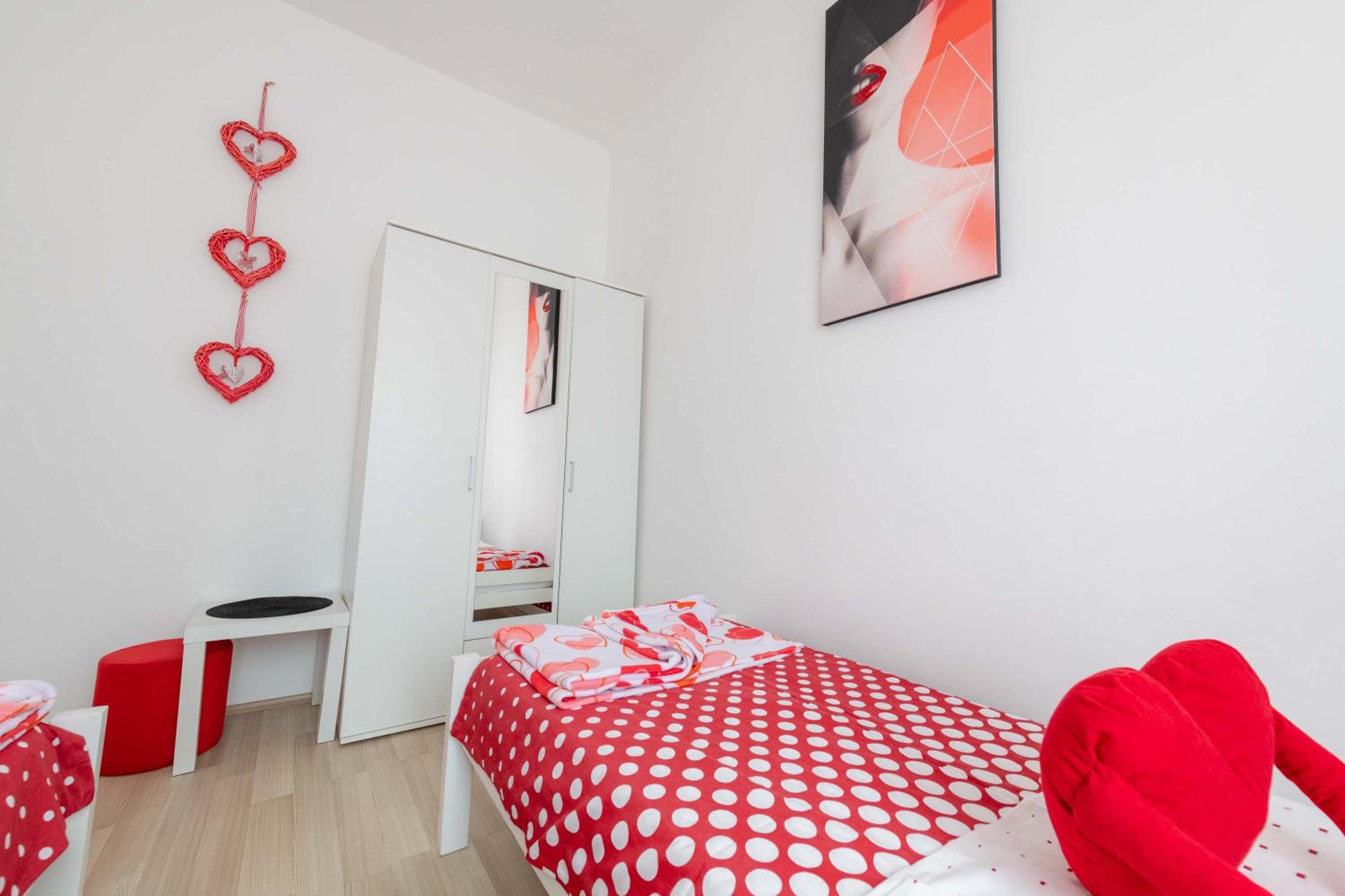 Apartment - Photo 10