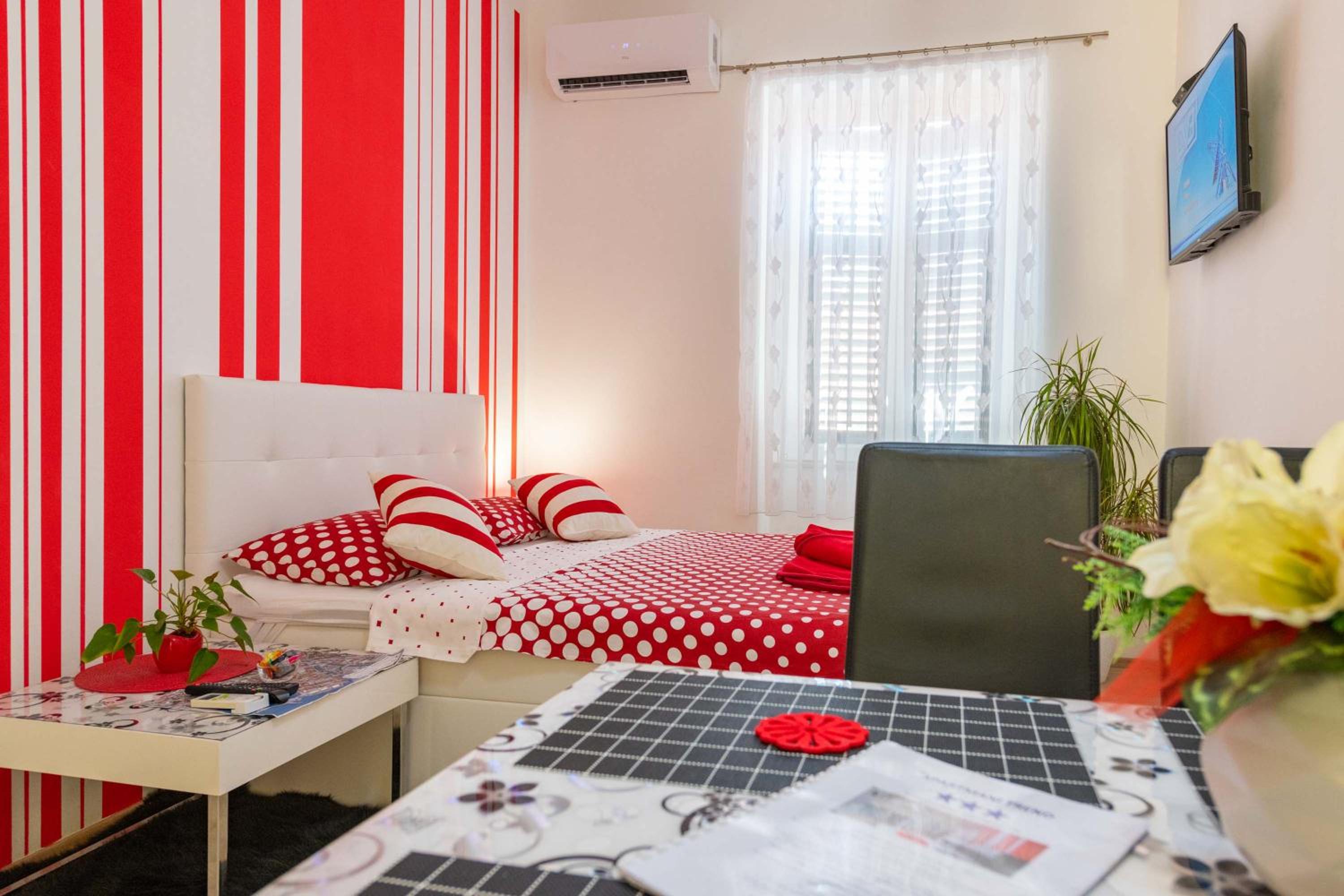 Apartment - Photo 3