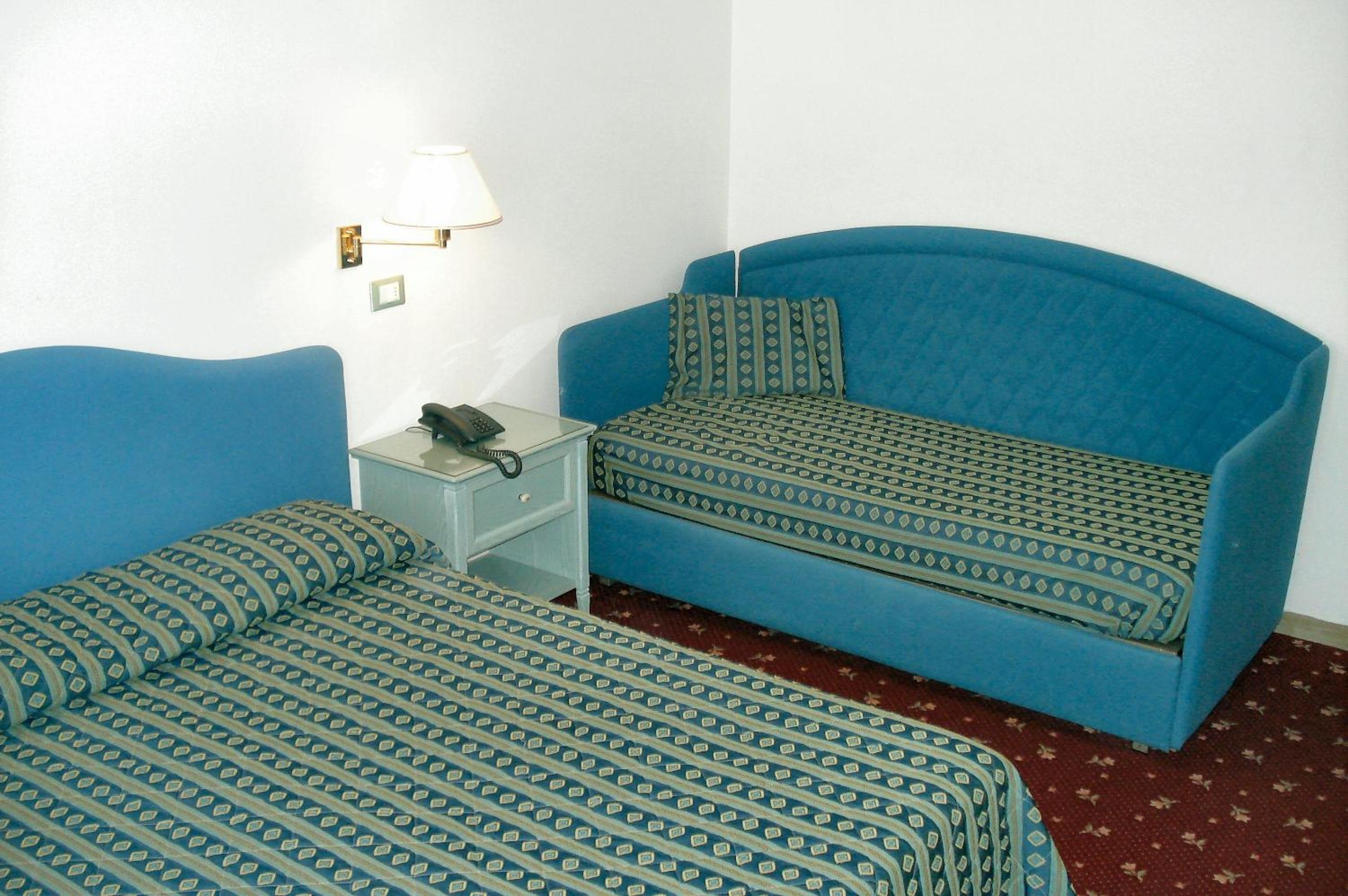Triple Room with Sea View - Photo 7