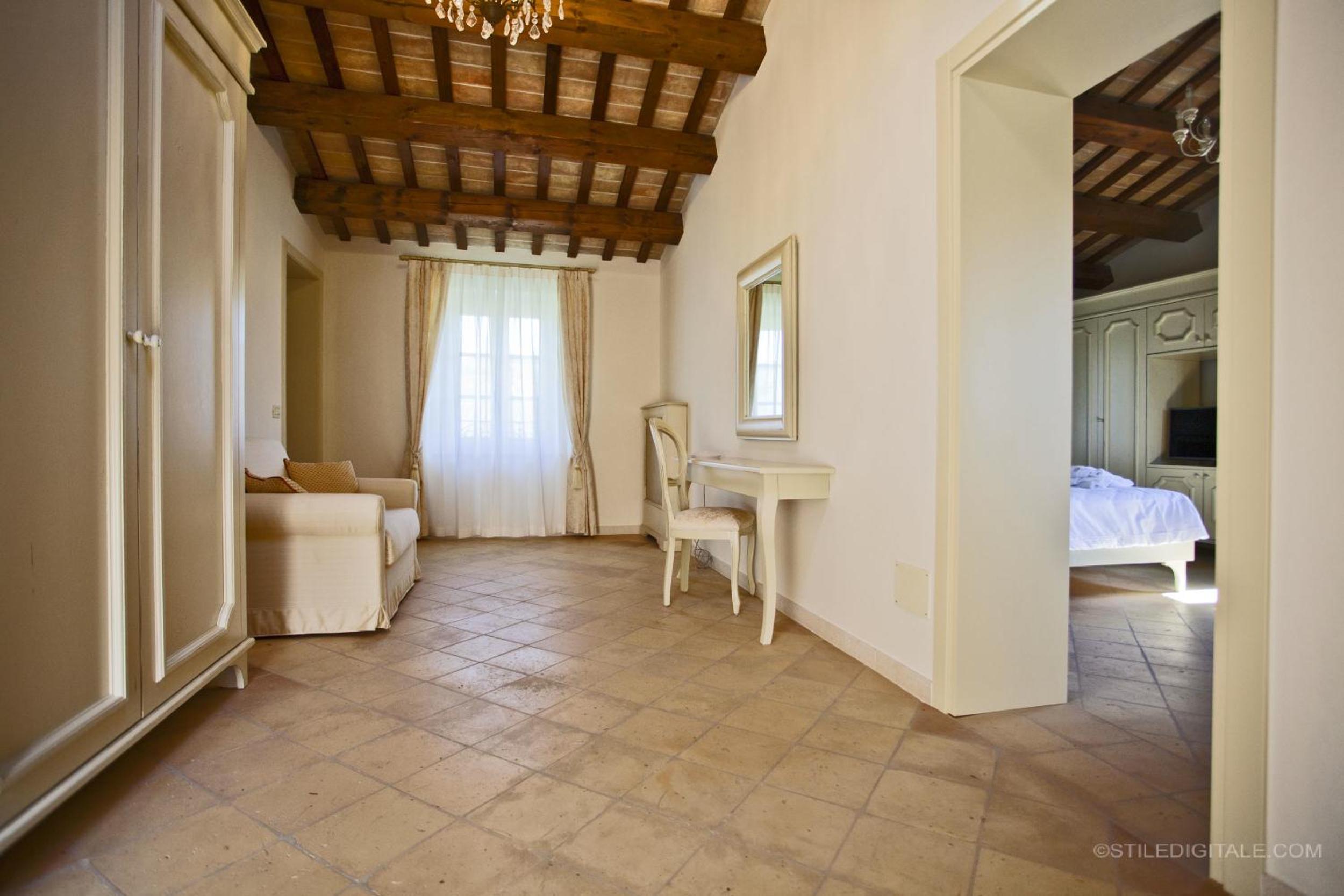 Superior King Suite