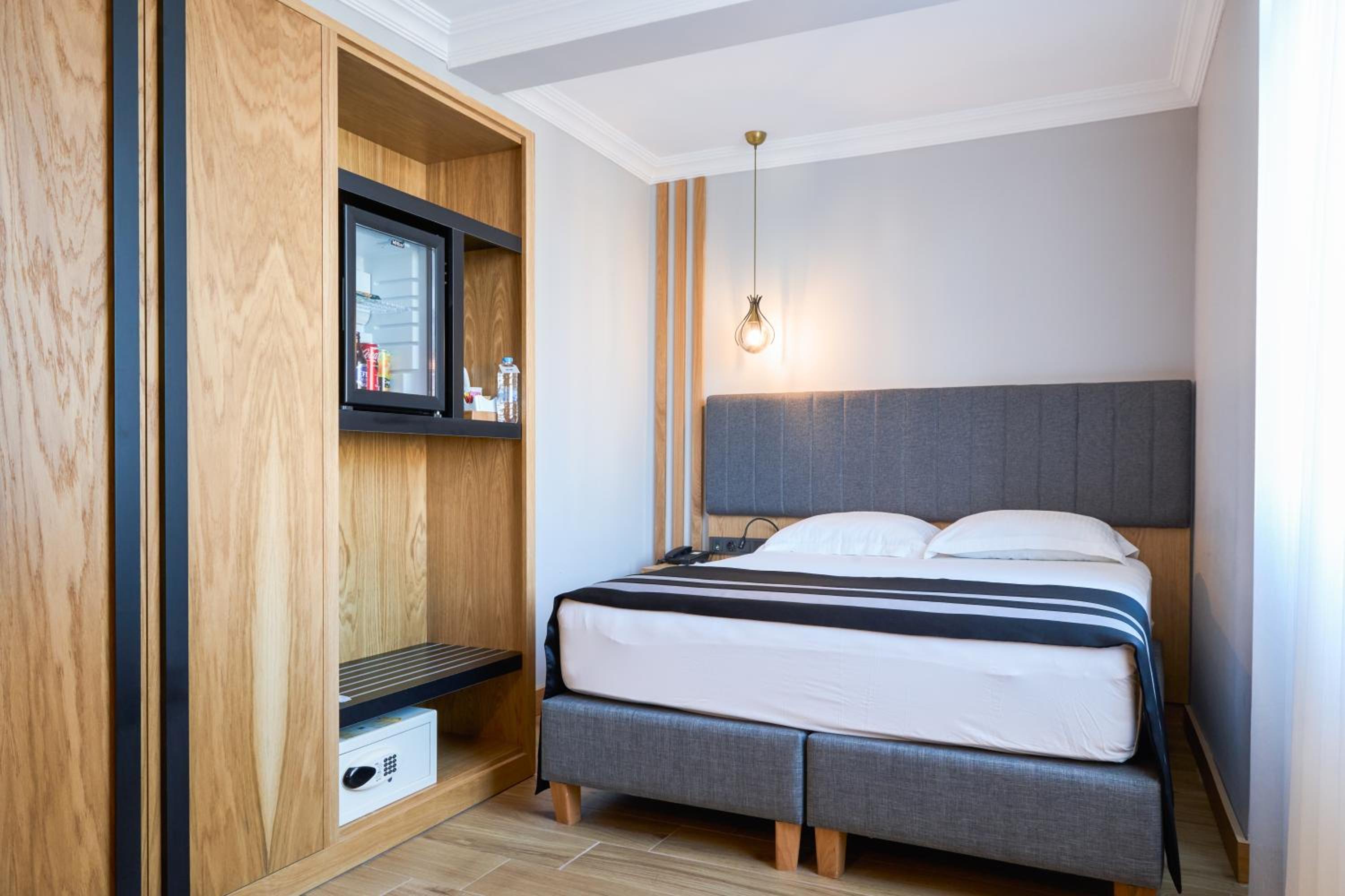 Single Room photo 2
