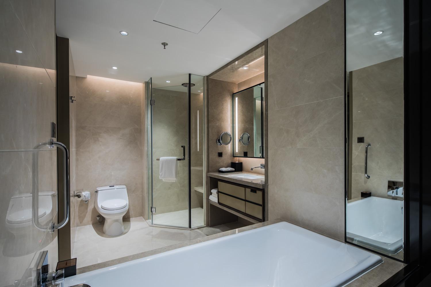 Classic King Room with City View