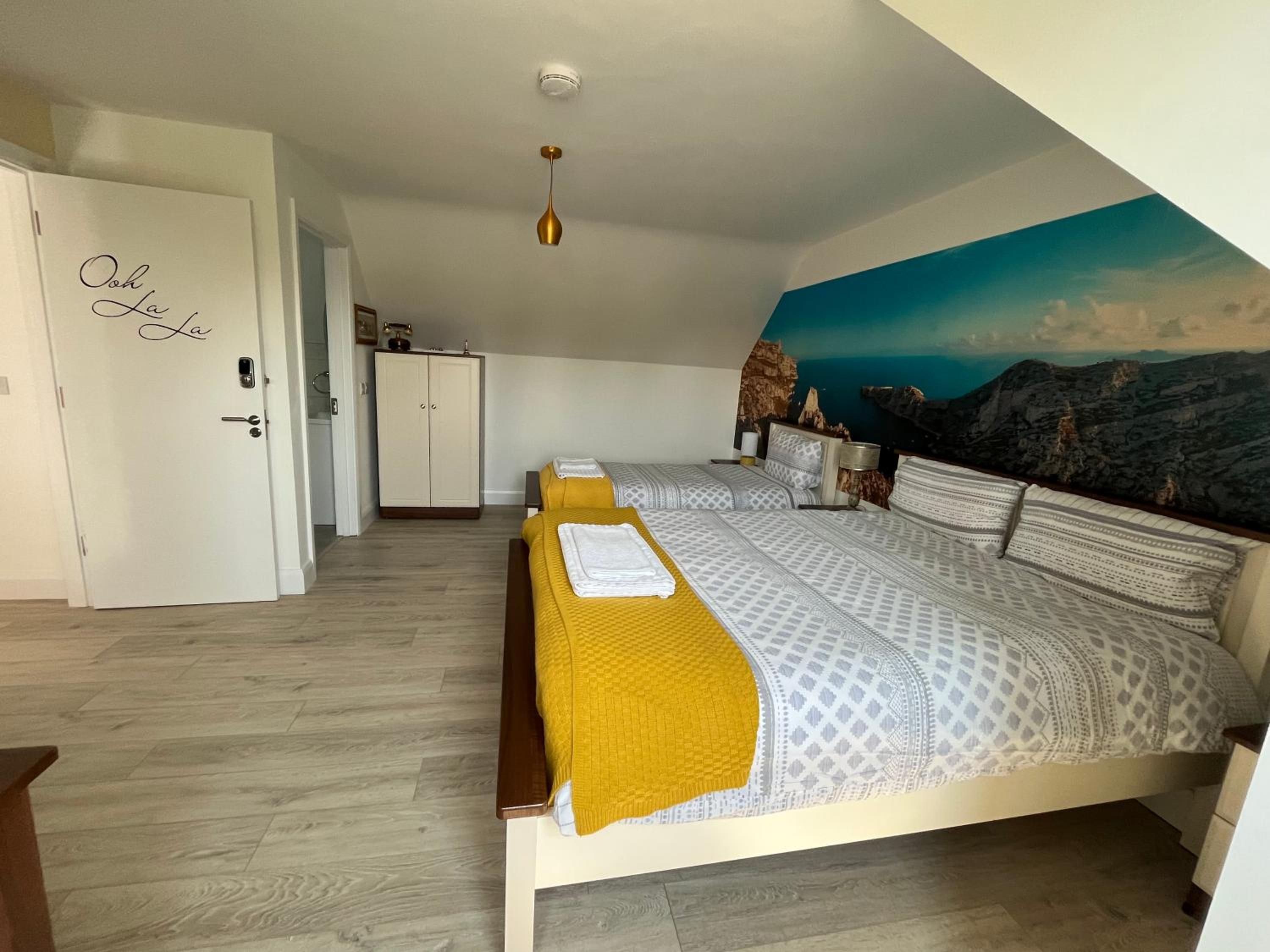 Superior Triple Room - Photo 3