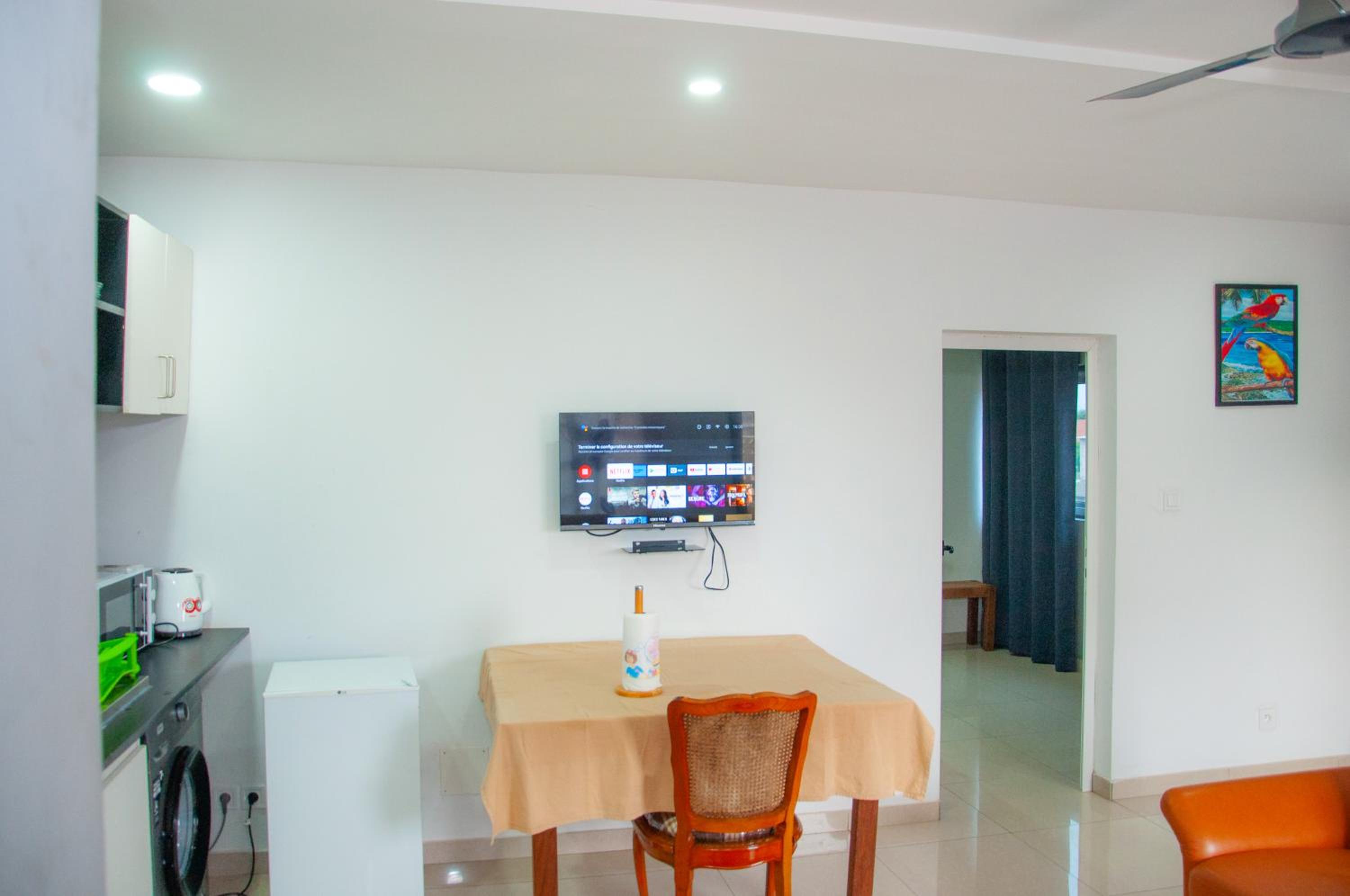 One-Bedroom Apartment photo 2