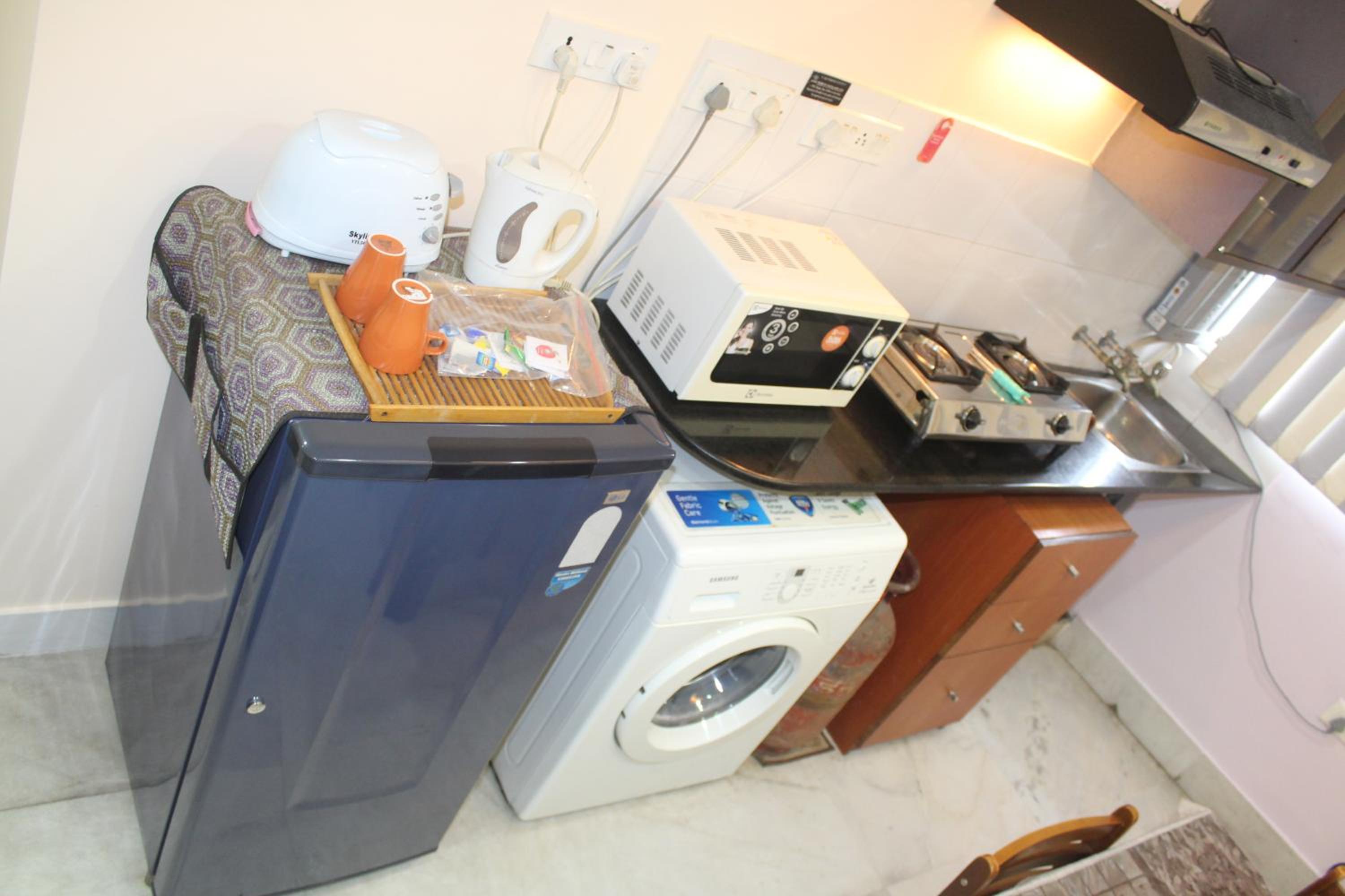 One-Bedroom Apartment - Photo 3
