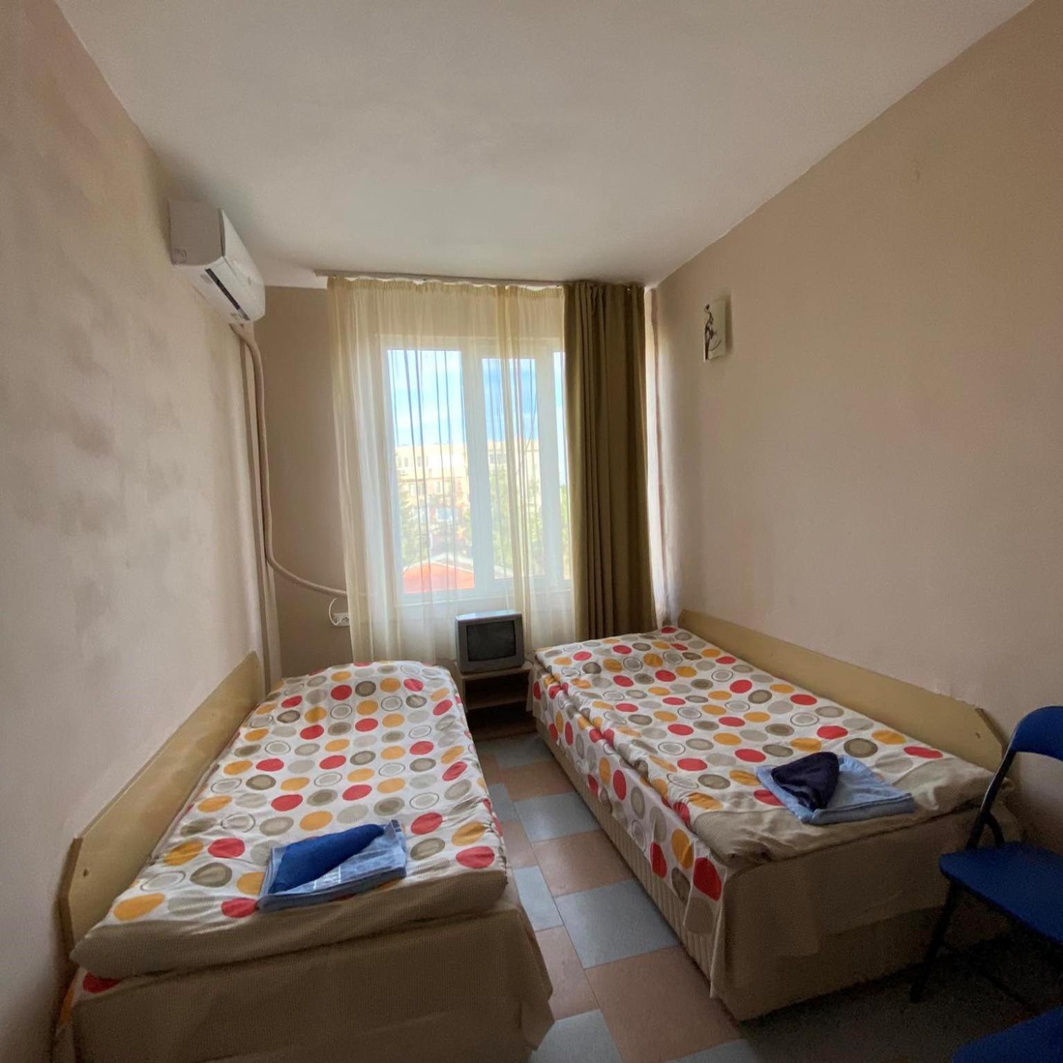 Standard Twin Room photo 3