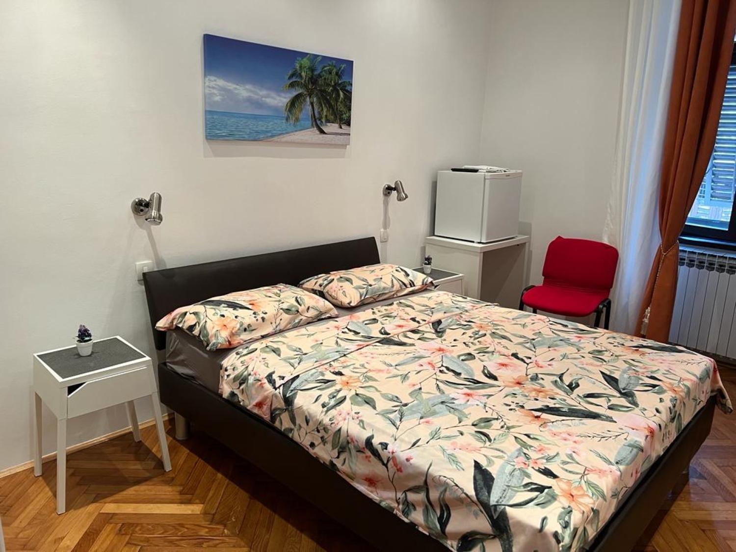 Standard Double Room with Shared Bathroom