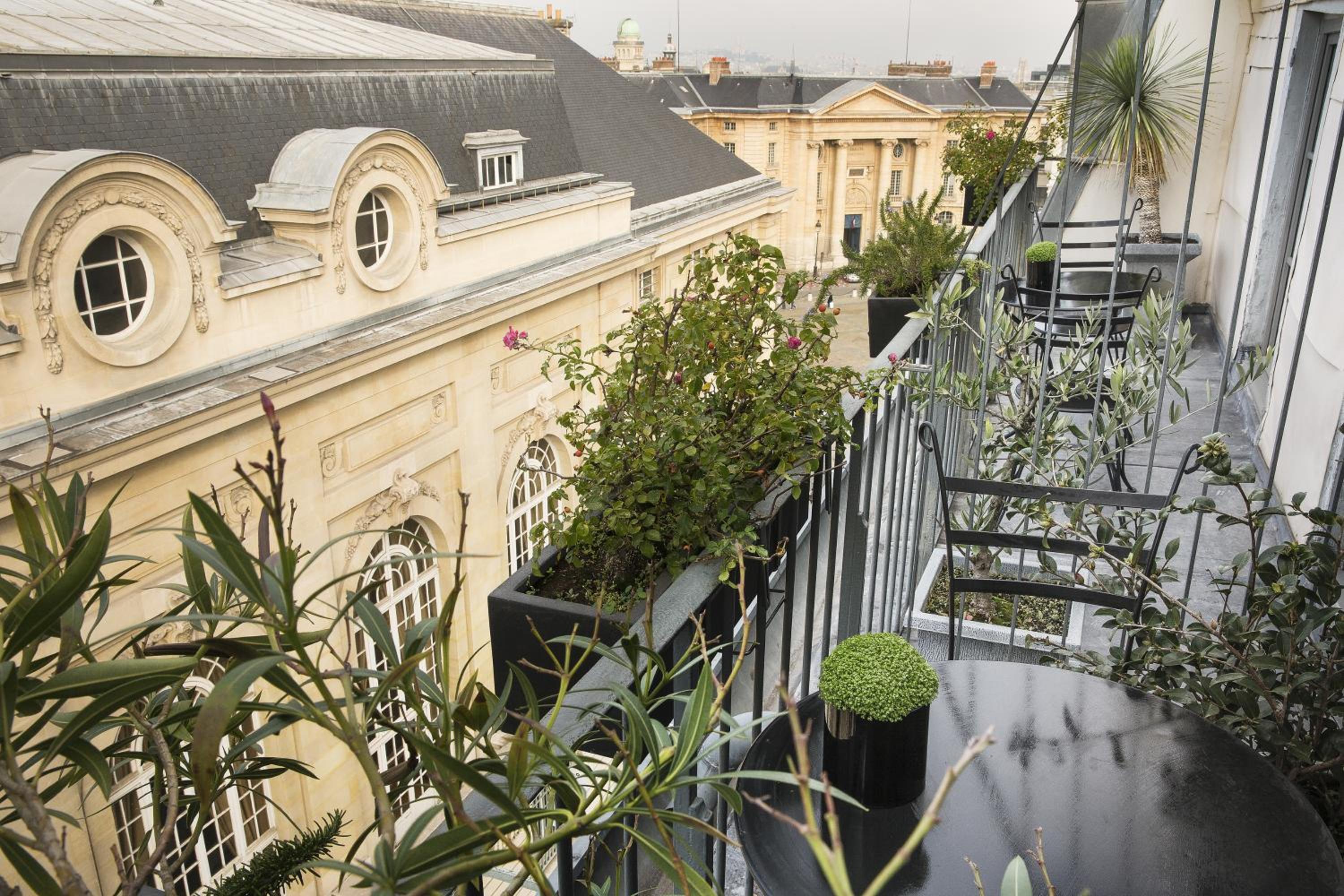 Superior Room with Balcony photo 2