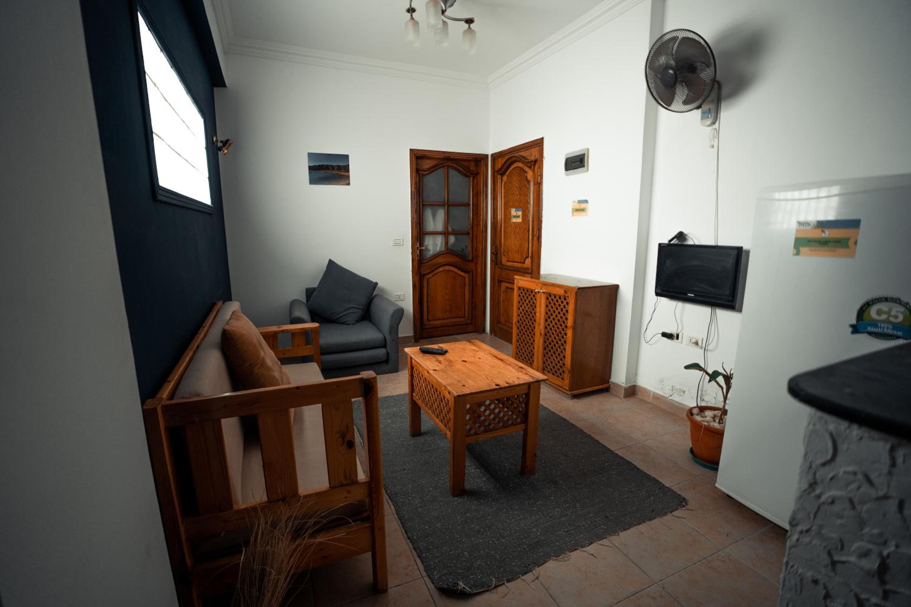 Double room with backyard - Photo 13