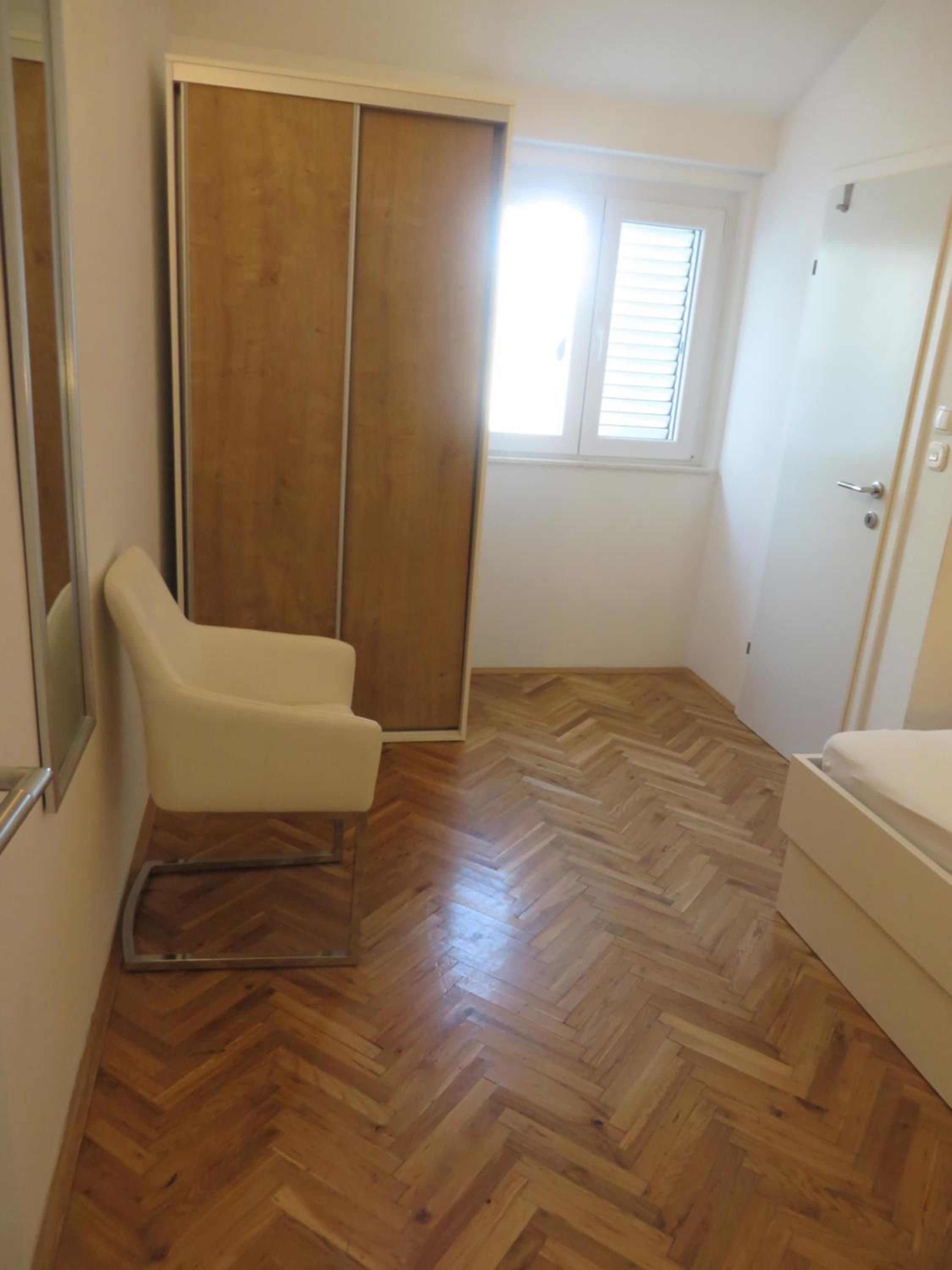 Three-Bedroom Apartment photo 2