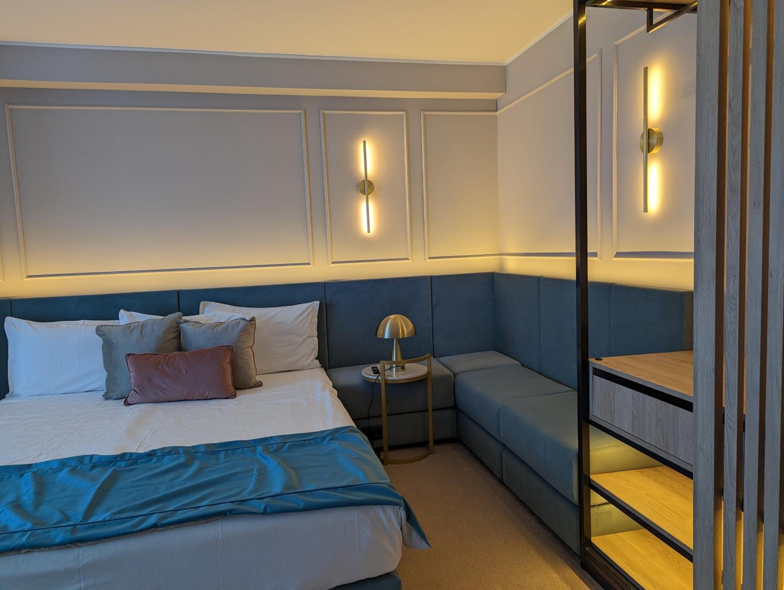 Suite with Balcony