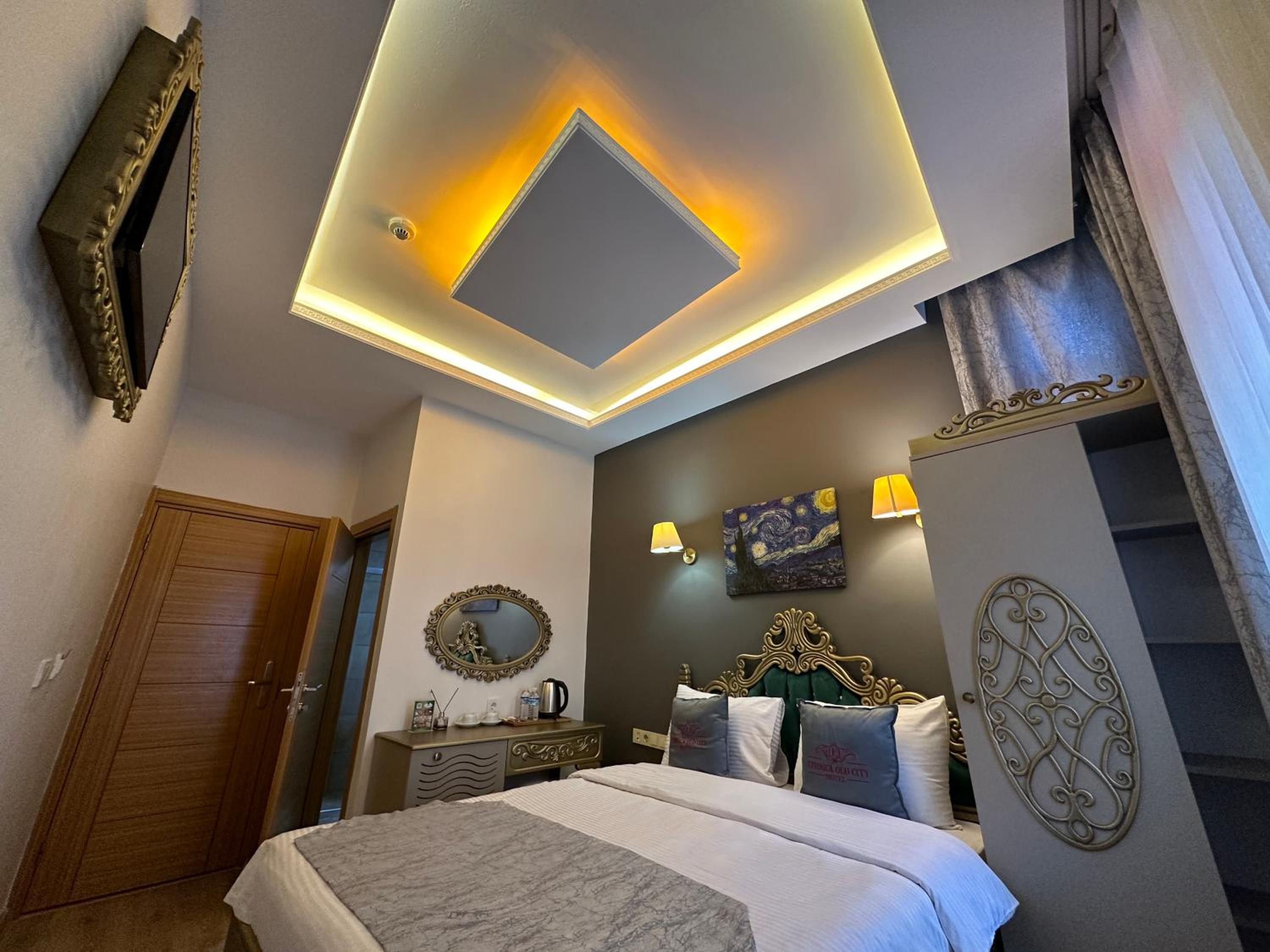 Deluxe Double Room photo 3