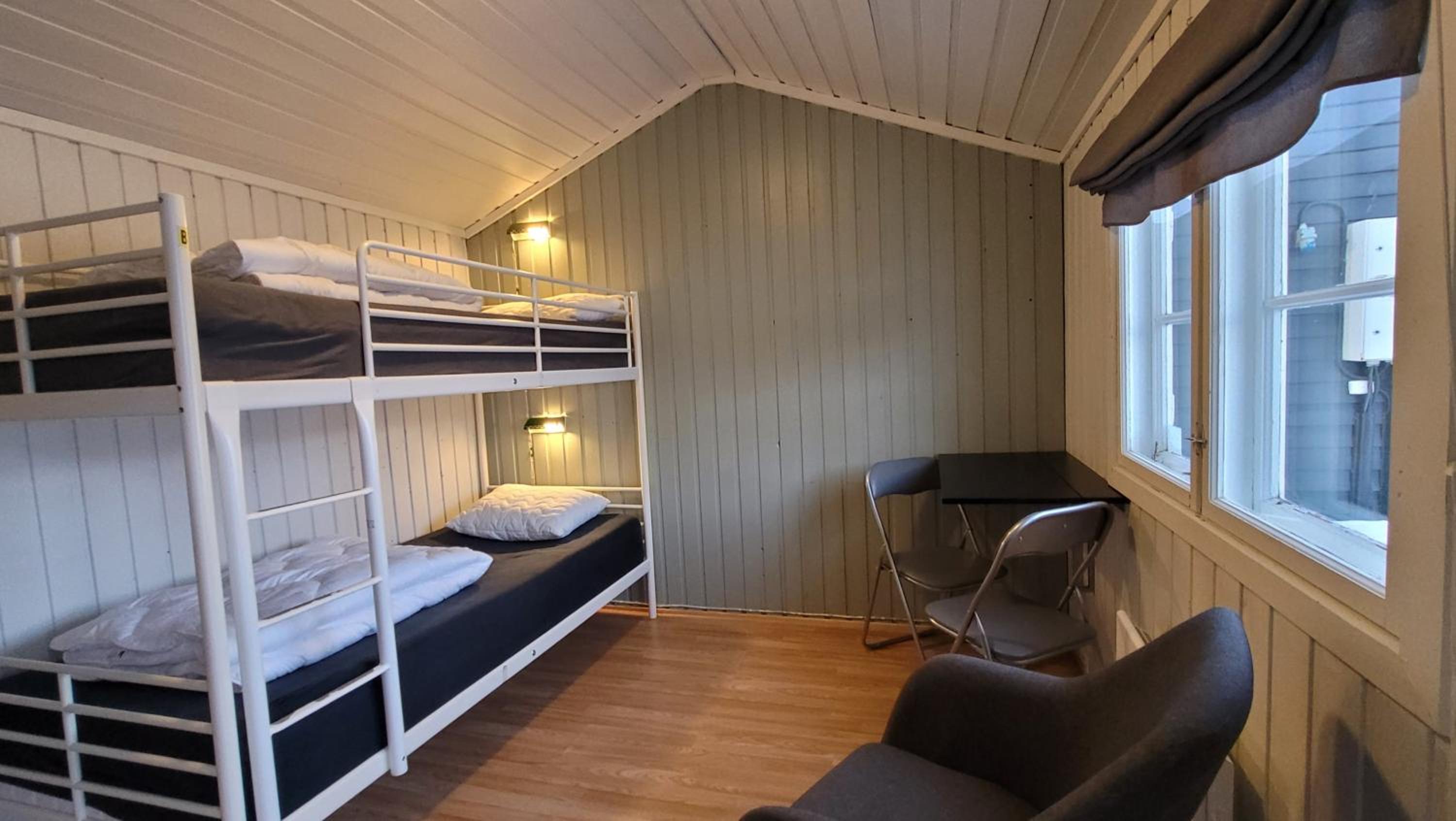 Basic Cottage with Shared Bathroom photo 1