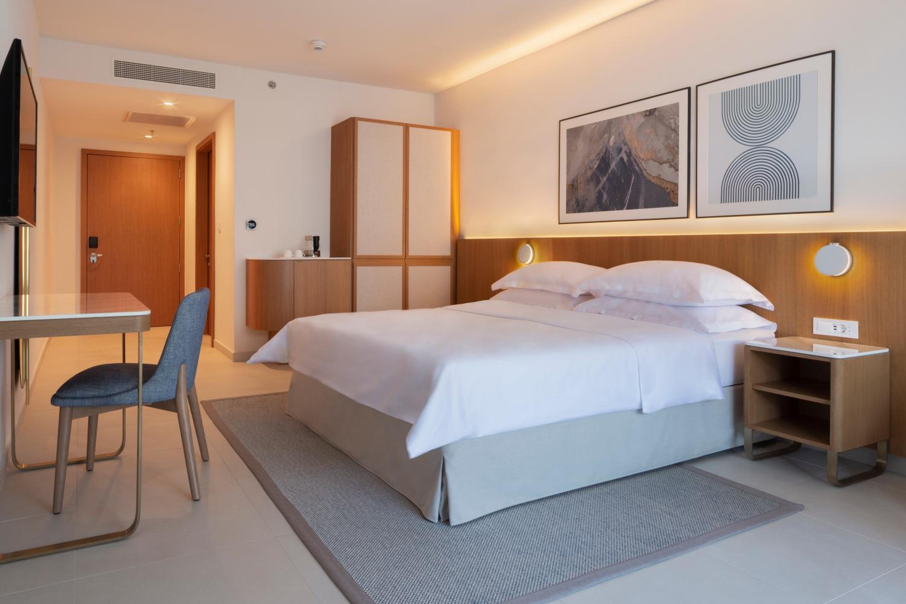 Double or Twin Room - Disability Access - Photo 1