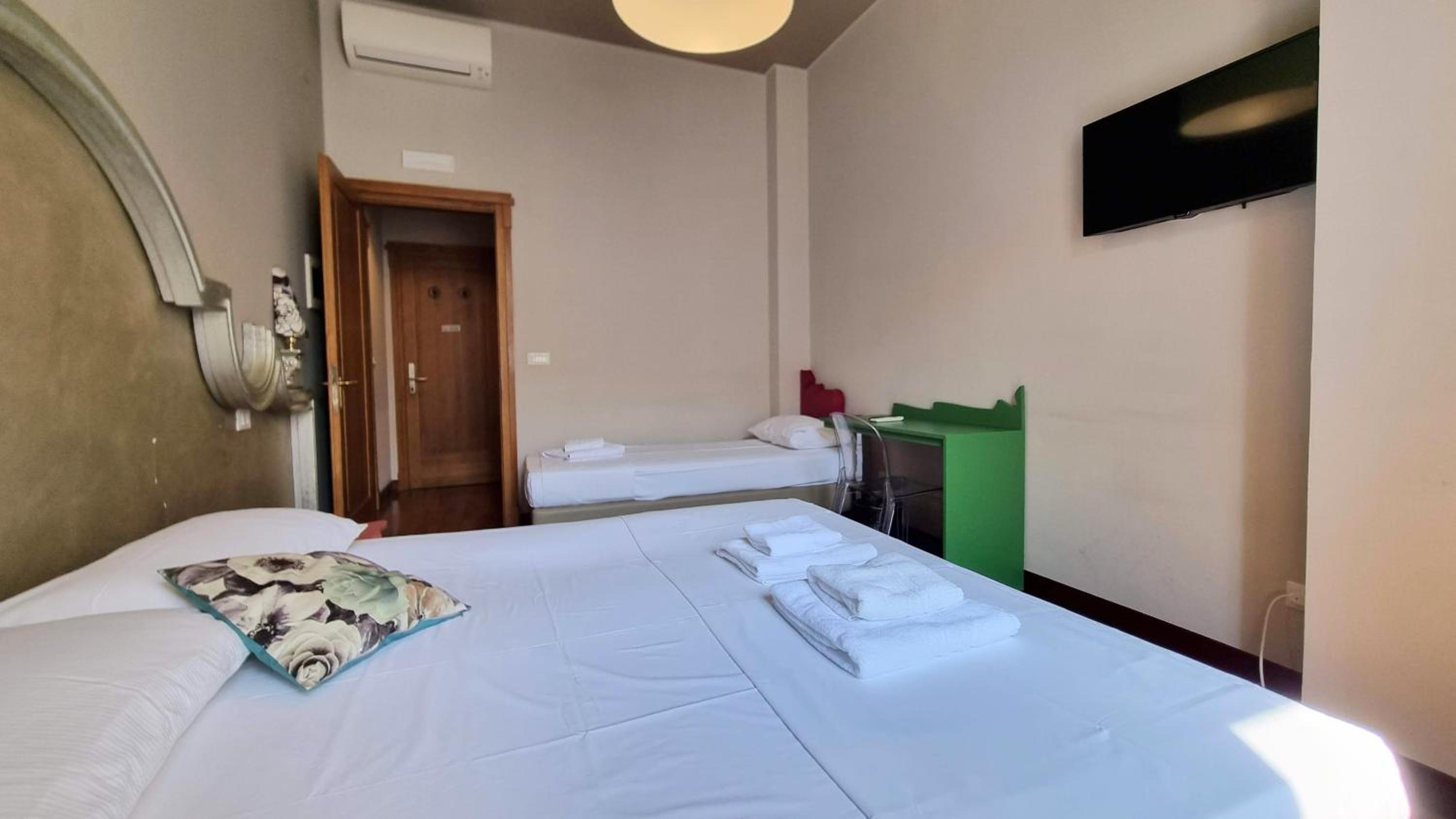 Triple Room photo 3