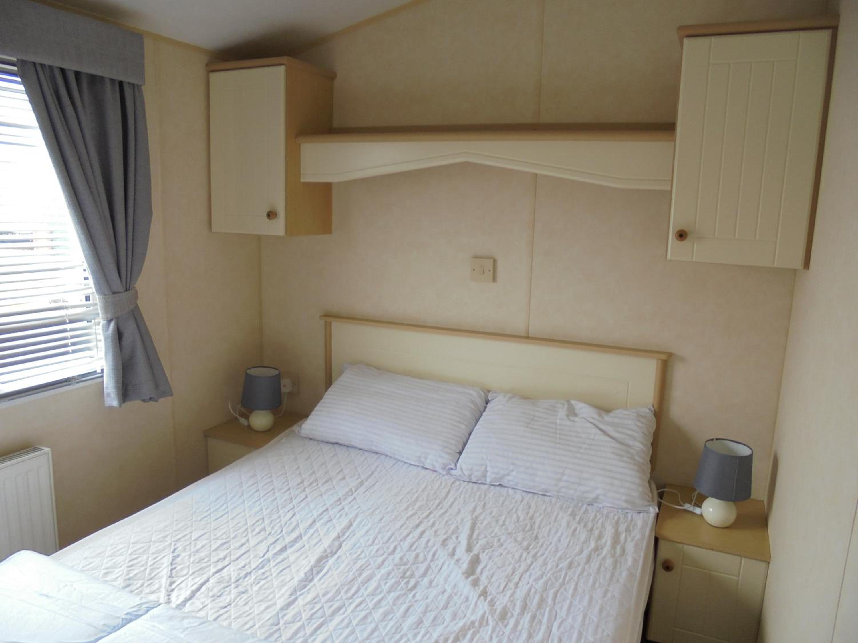 Three-Bedroom Apartment photo 2