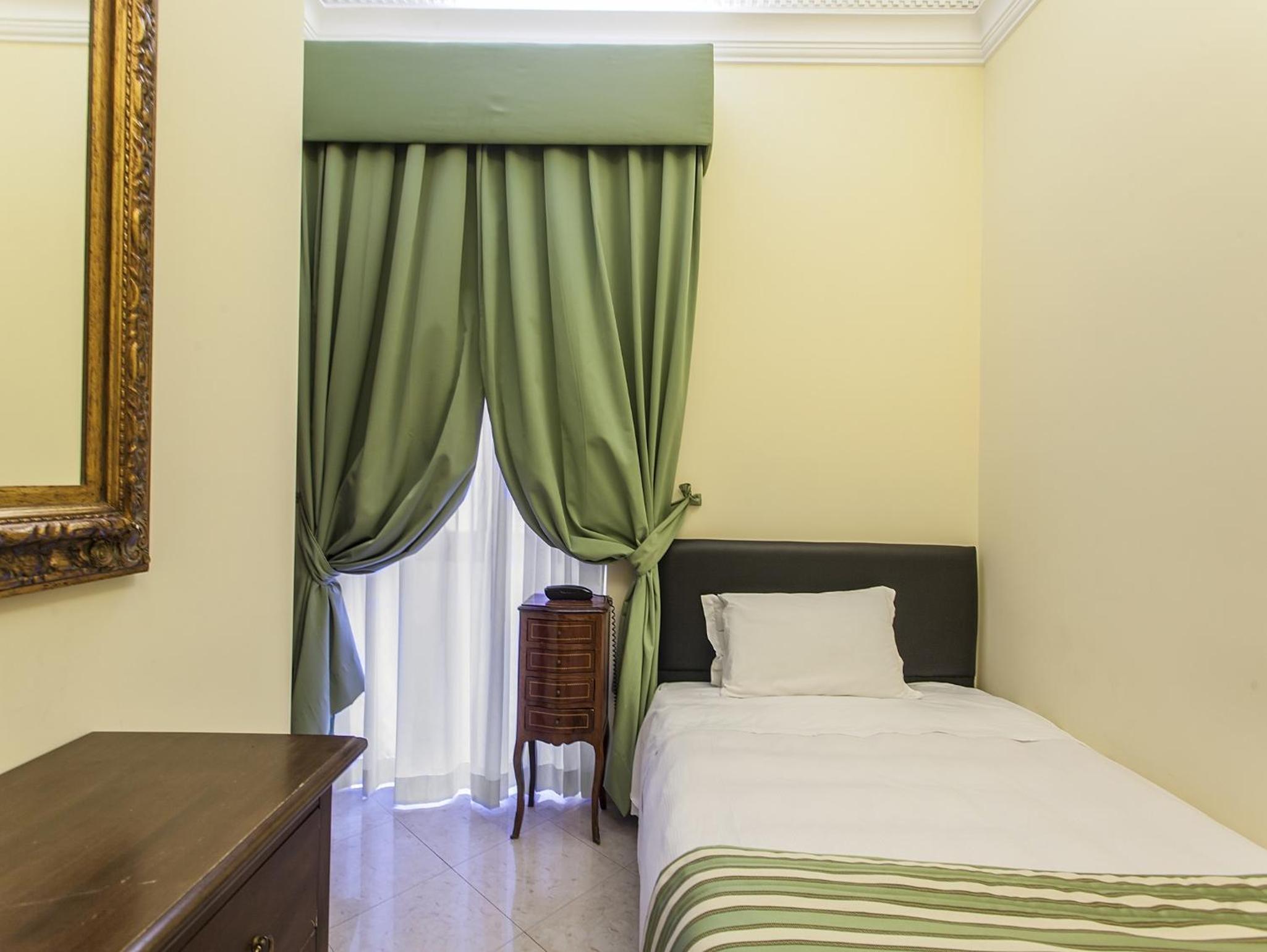 Classic Single Room photo 1