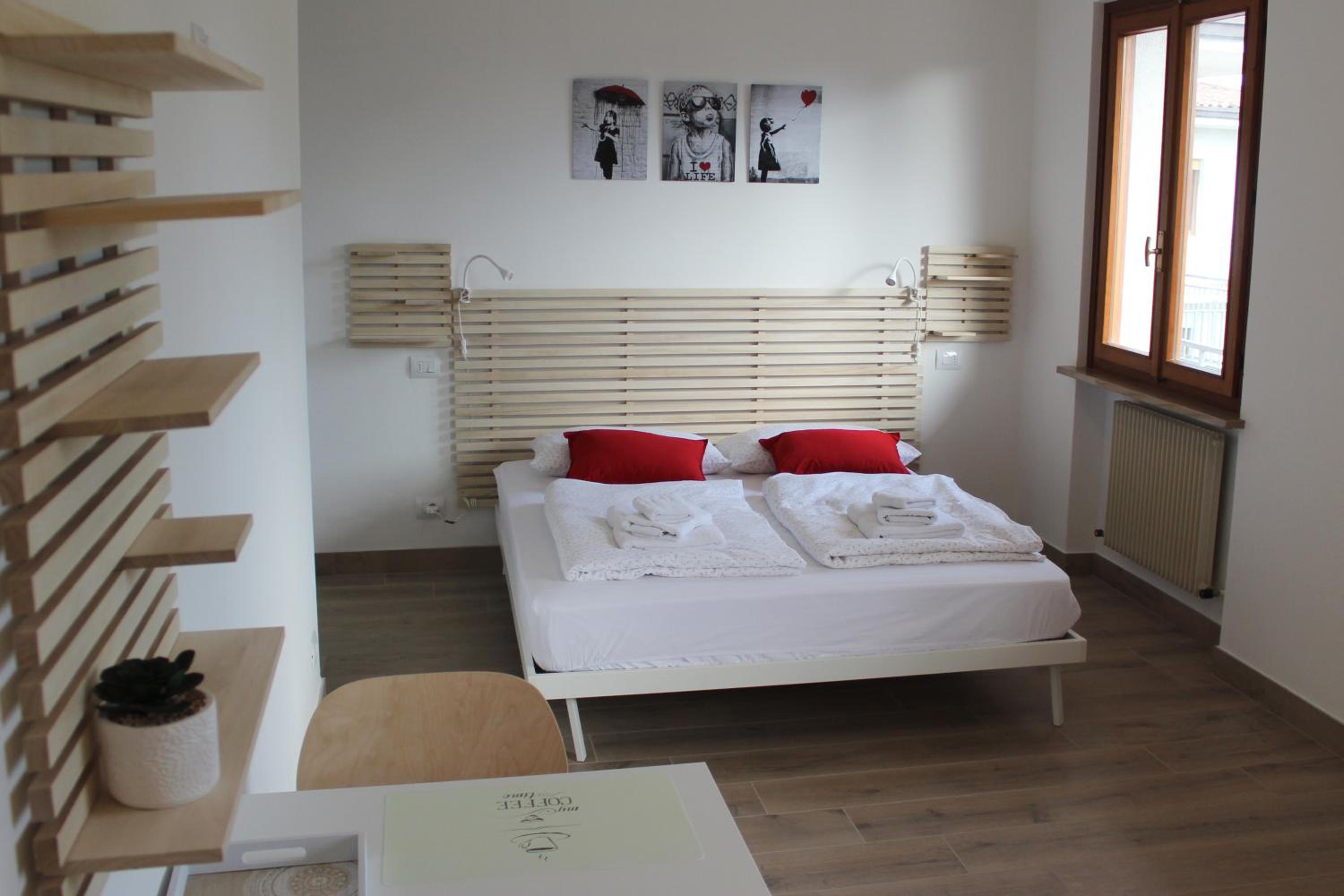 Large Double Room photo 1