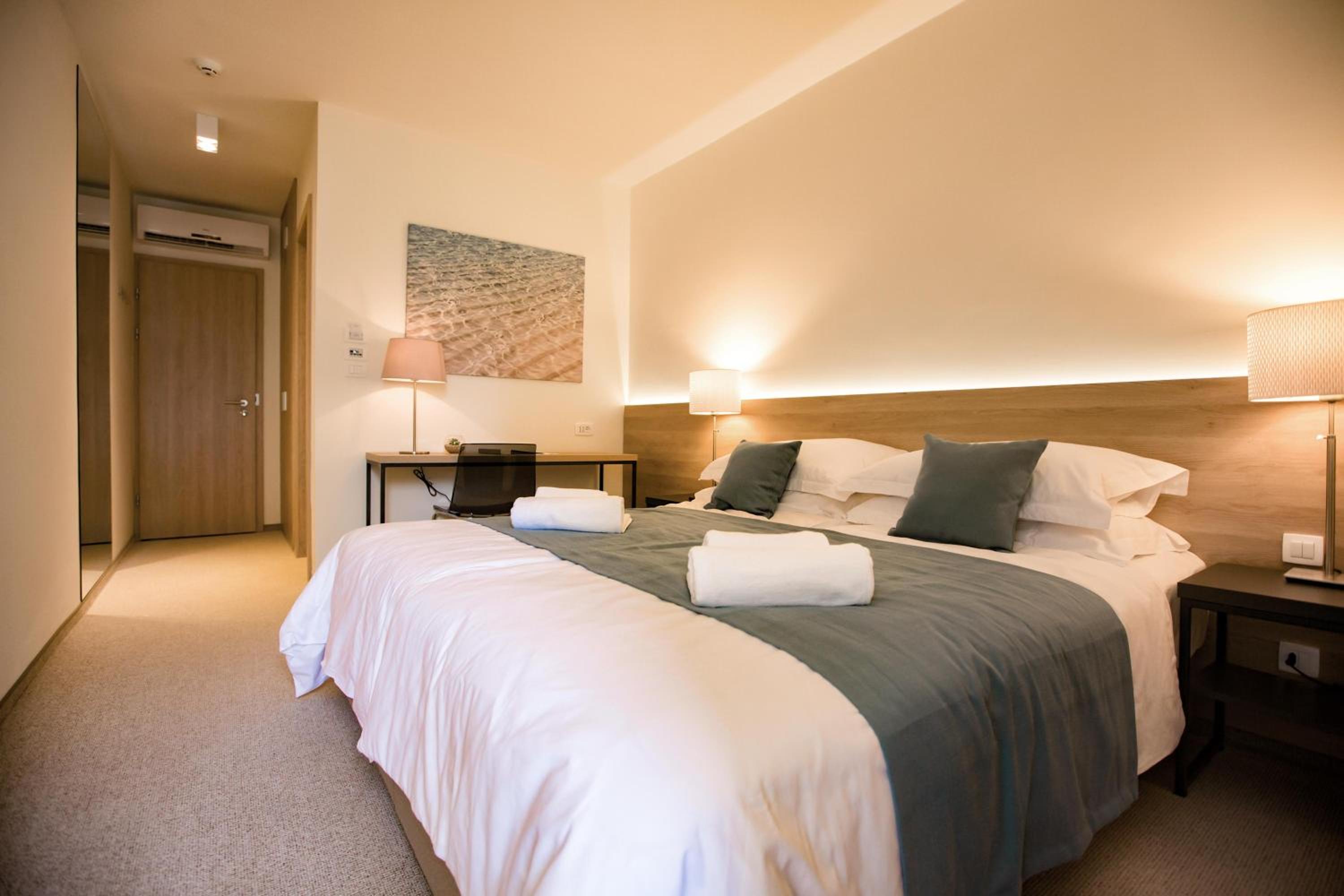 Superior Double Room with Balcony and Sea View