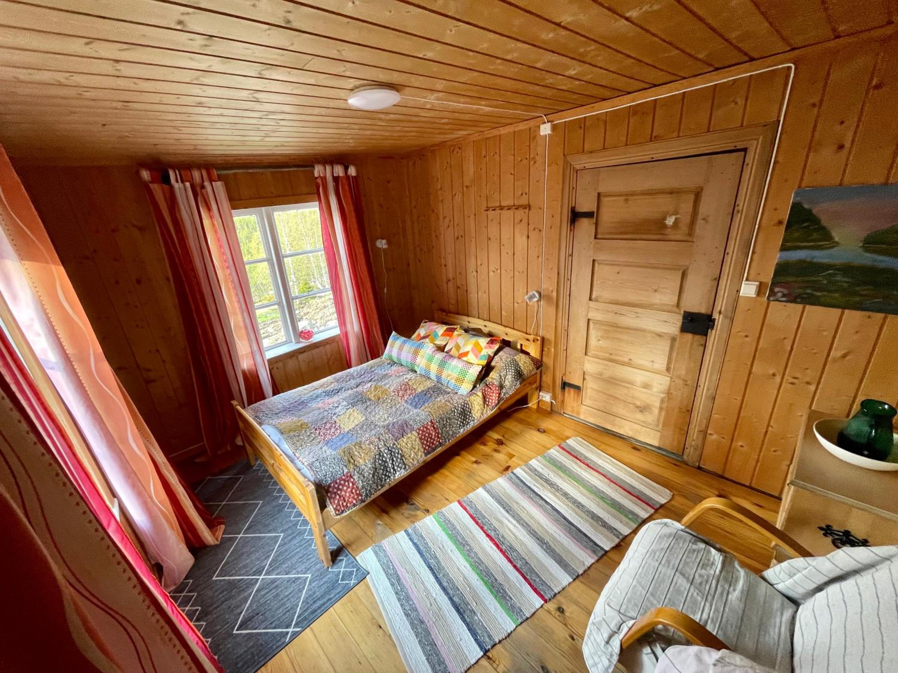 Two-Bedroom House - Photo 6