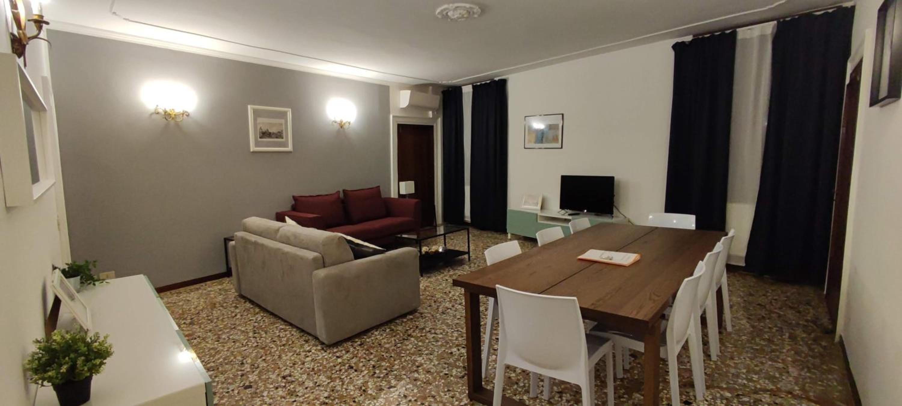 Superior Apartment with City View photo 1