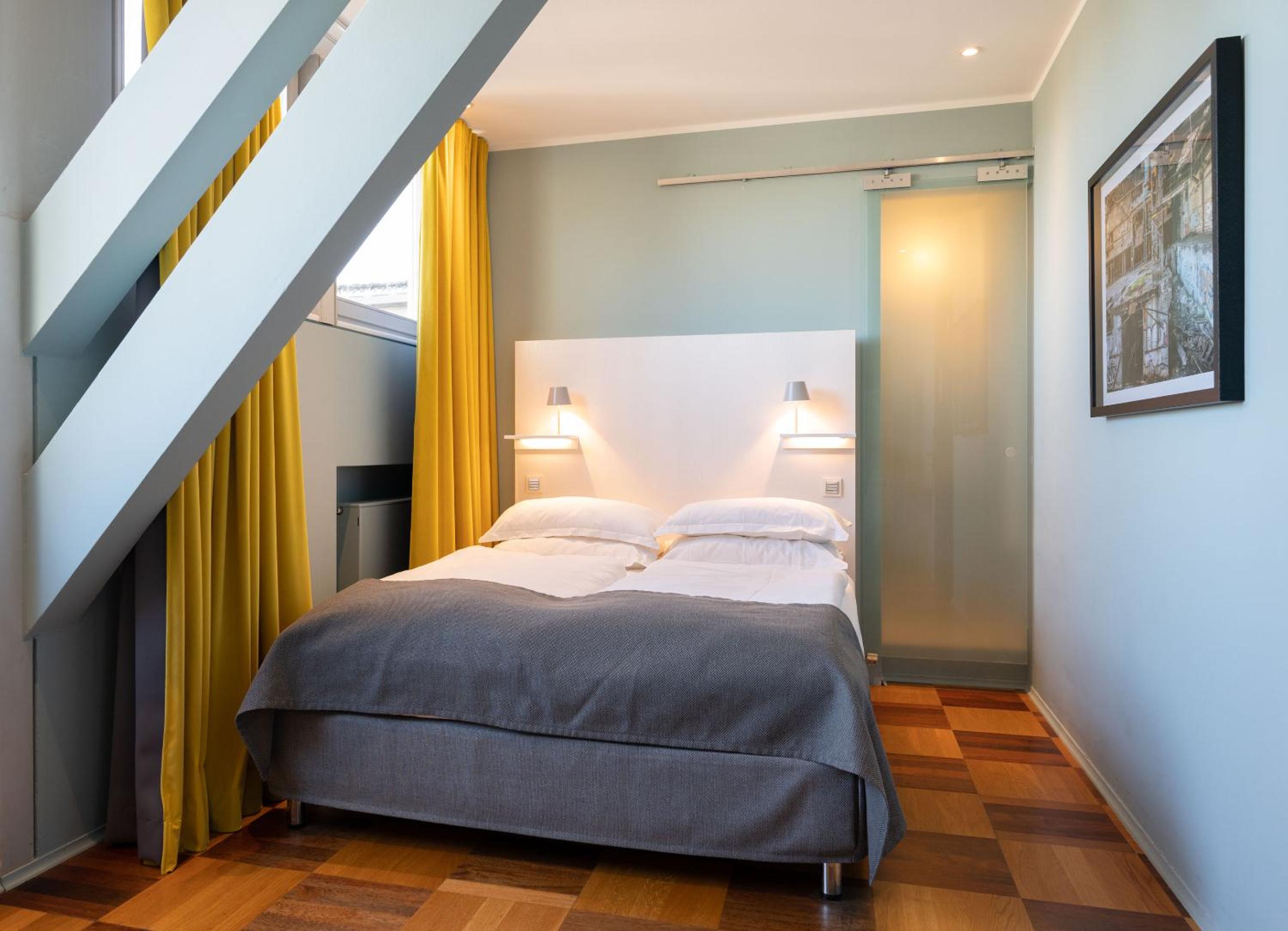 Deluxe Single Room with Balcony