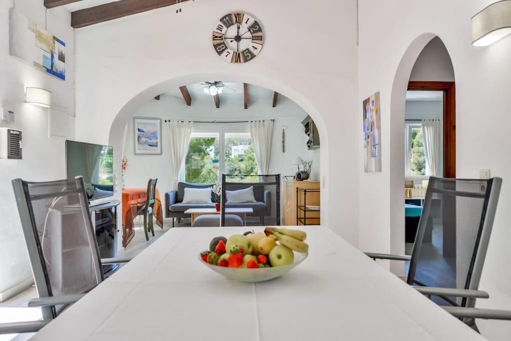 Villa photo 2