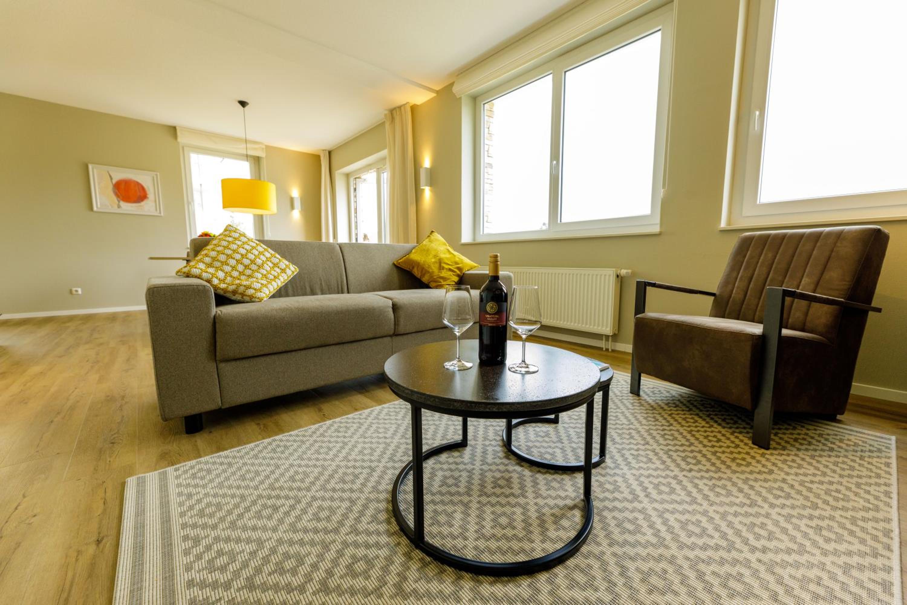 Two-Bedroom Apartment - Photo 6