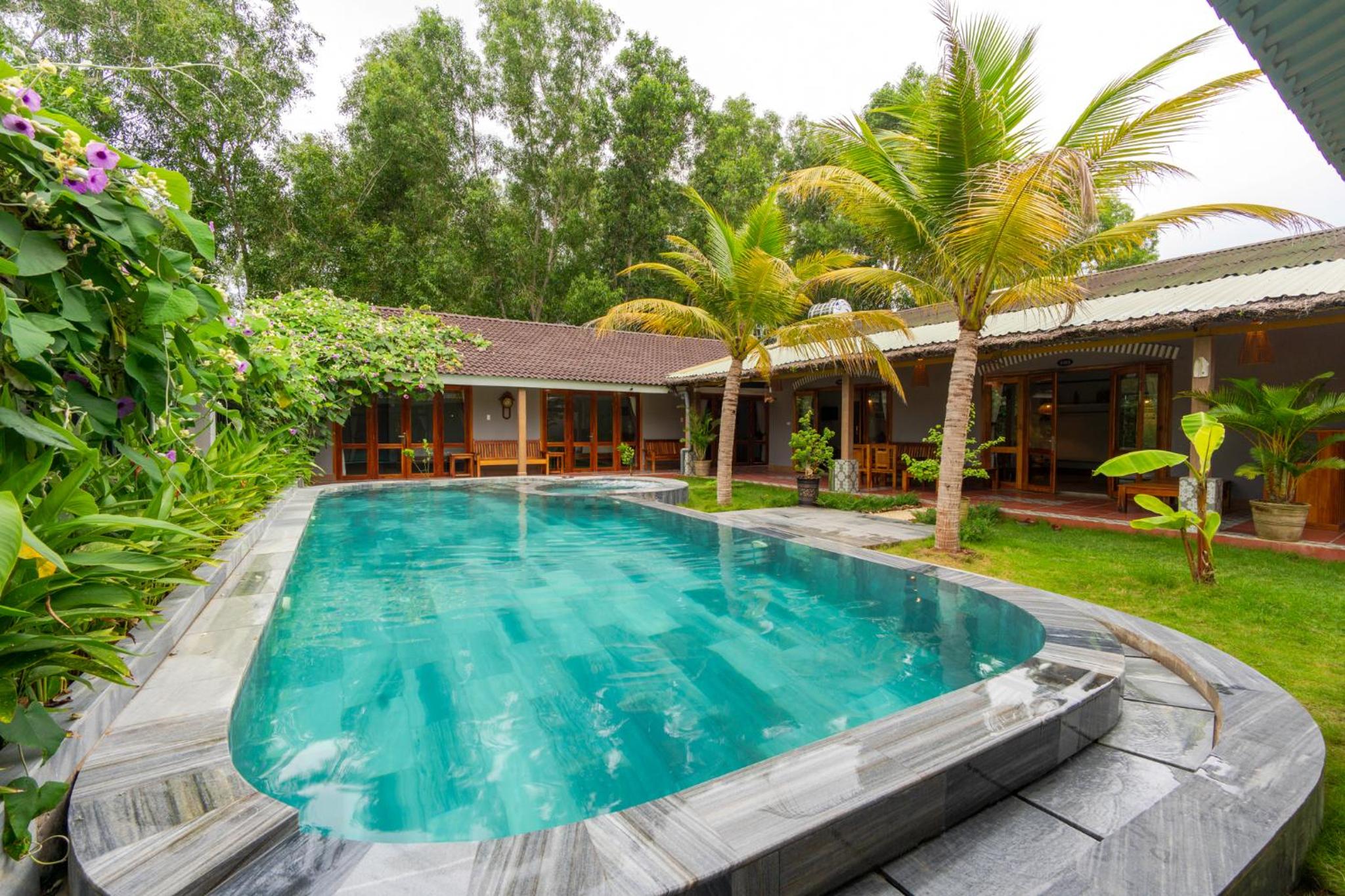 Triple Room with Pool View - Photo 4